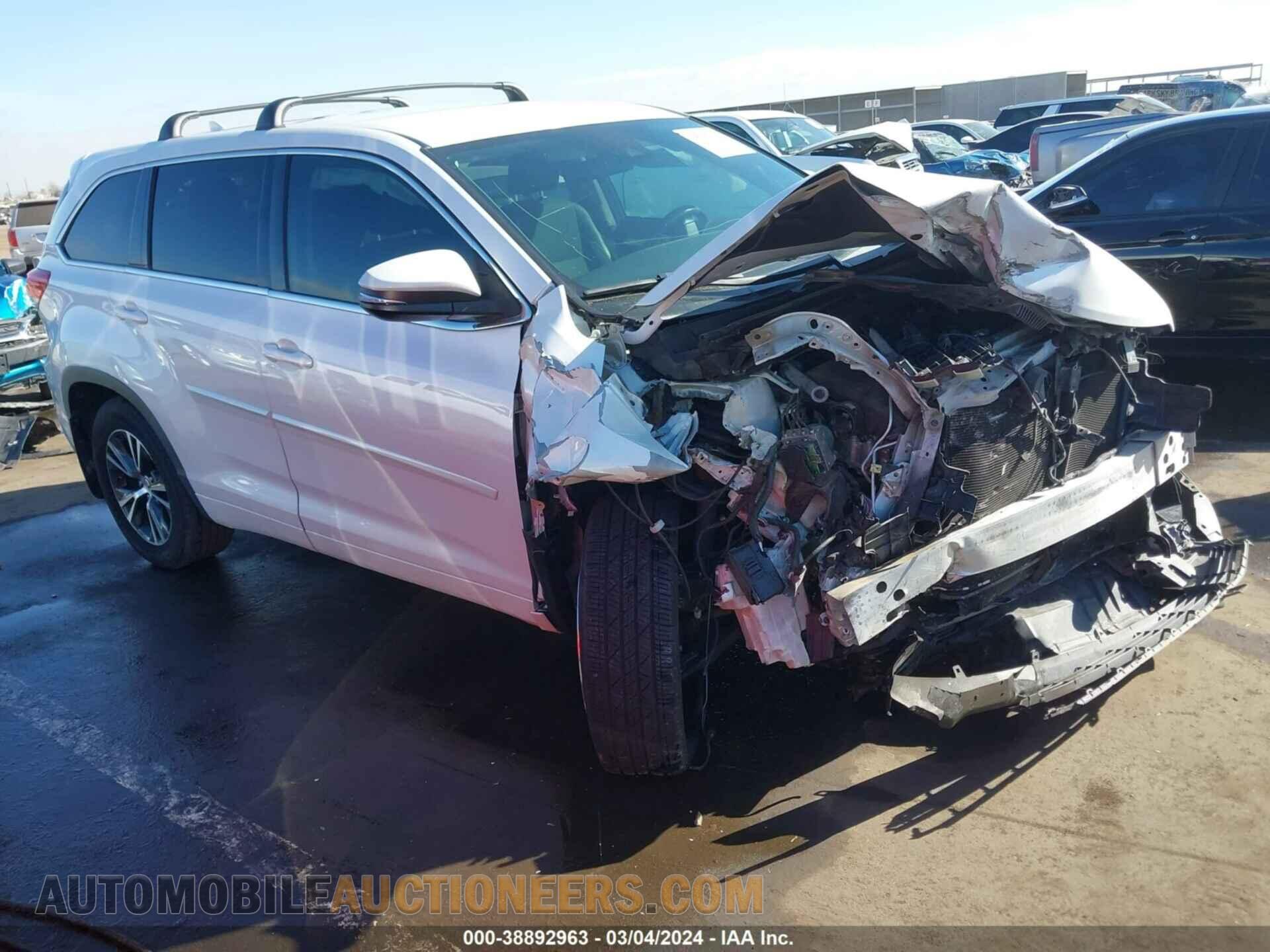 5TDBZRFH9JS806451 TOYOTA HIGHLANDER 2018
