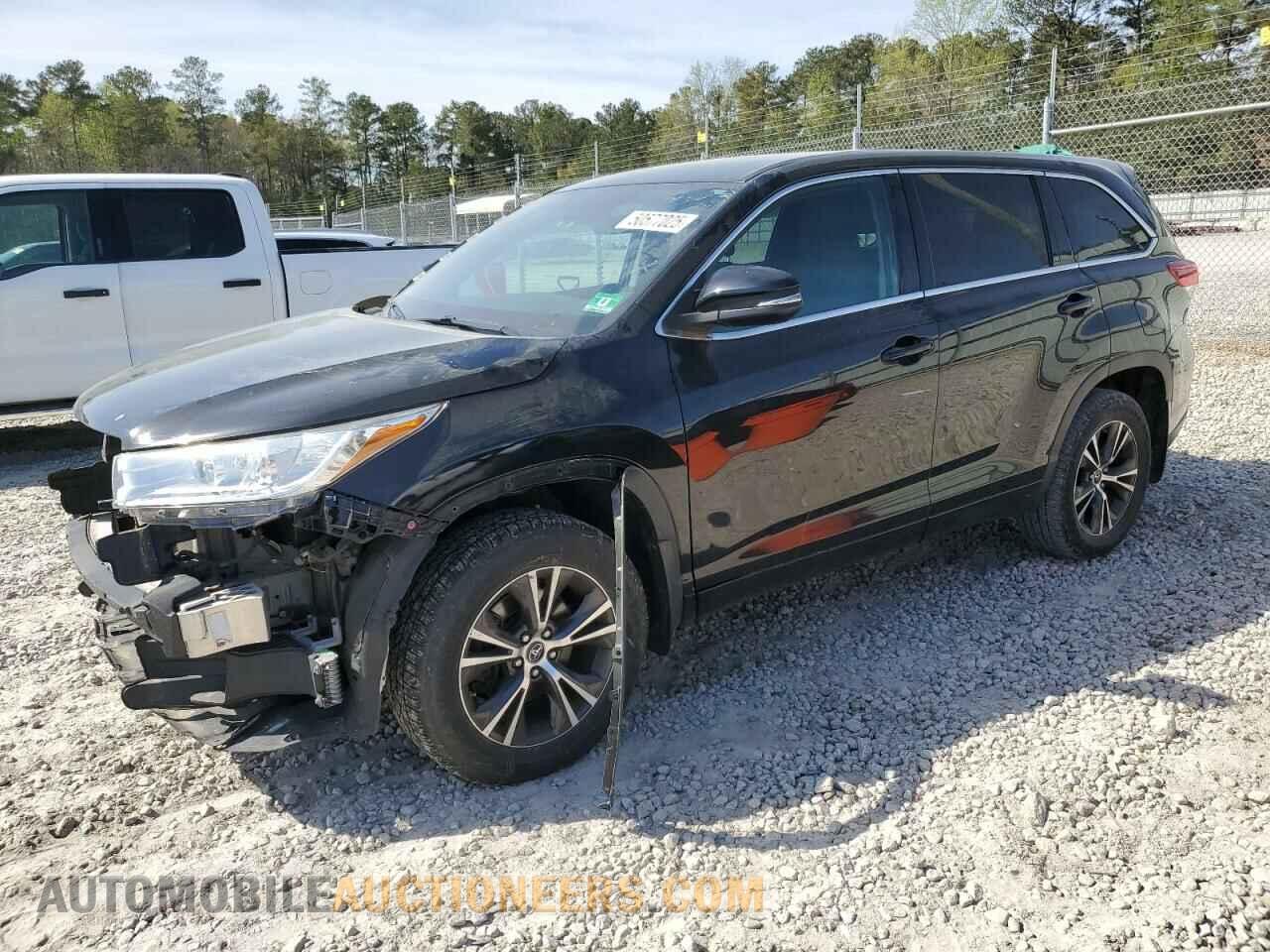 5TDBZRFH9JS837005 TOYOTA HIGHLANDER 2018
