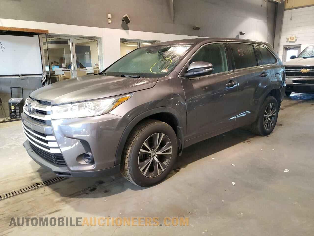 5TDBZRFH9JS847517 TOYOTA HIGHLANDER 2018