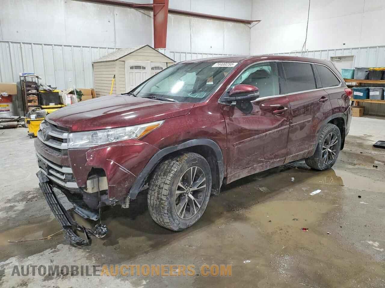 5TDBZRFH9JS888052 TOYOTA HIGHLANDER 2018