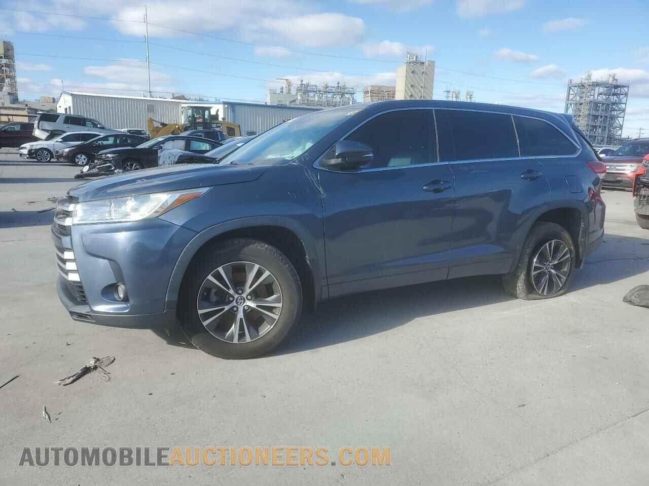 5TDBZRFHXJS800917 TOYOTA HIGHLANDER 2018