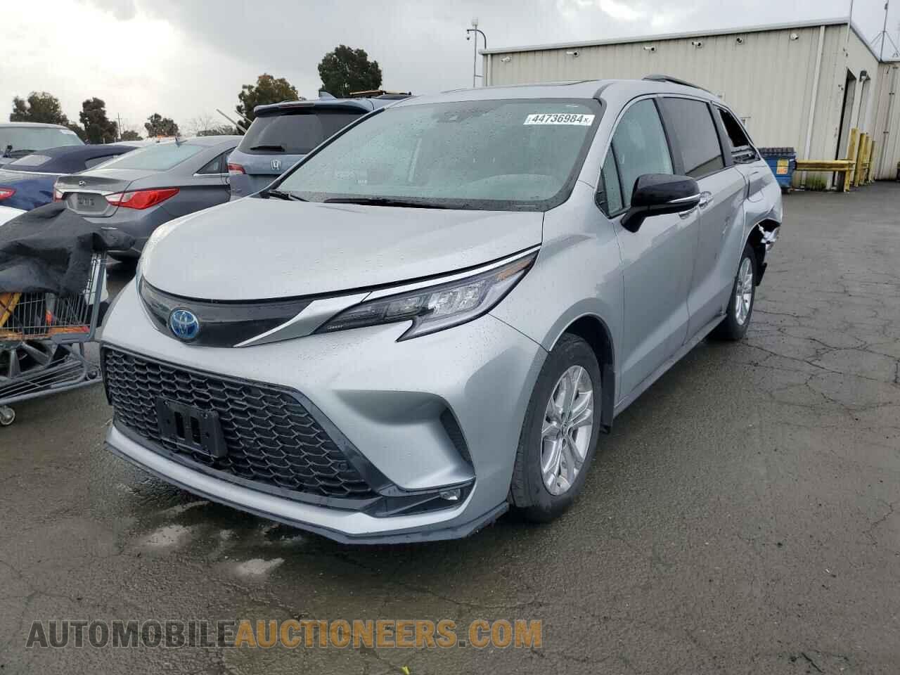 5TDCSKFC5PS085199 TOYOTA SIENNA 2023
