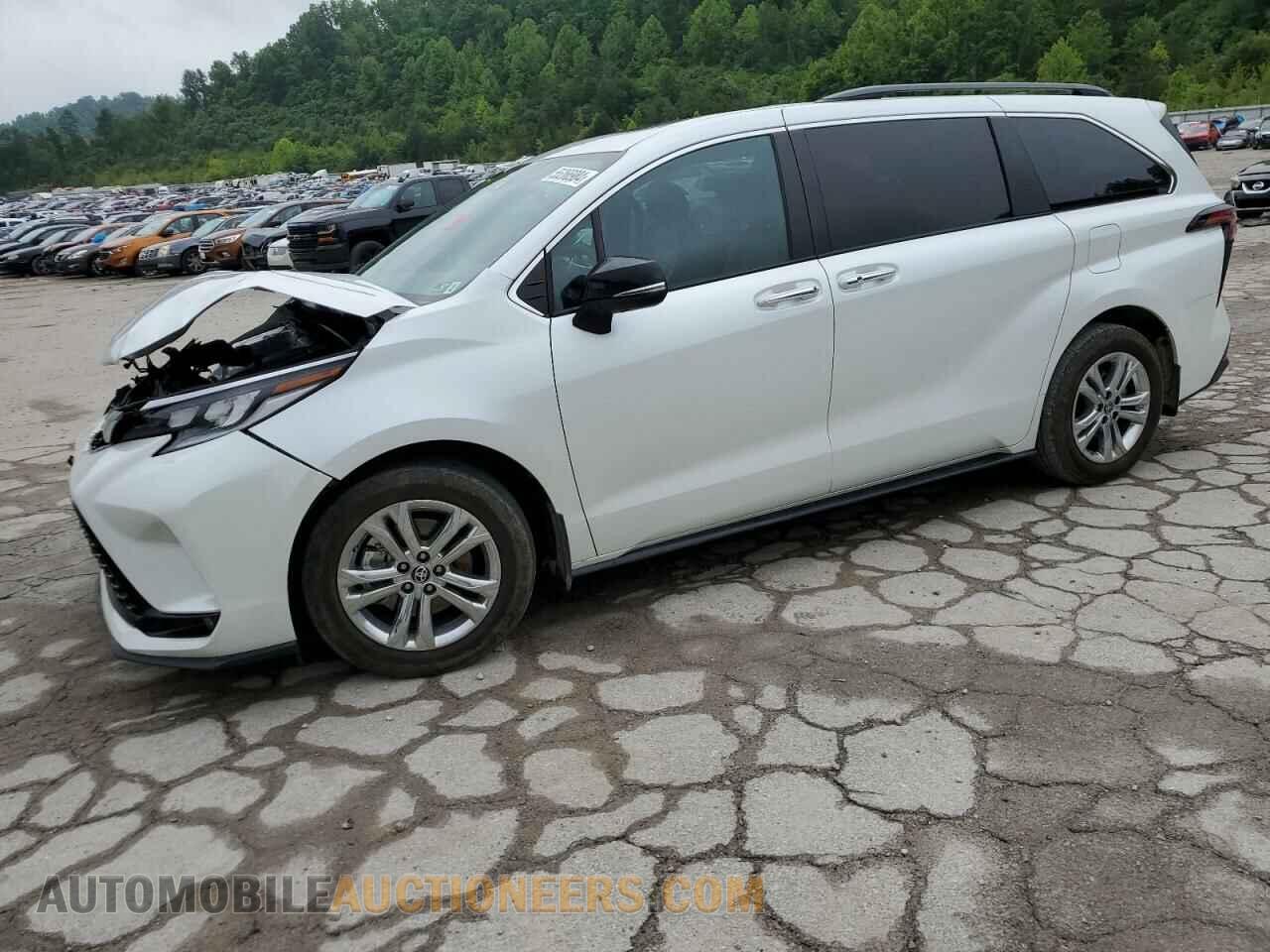5TDCSKFC6PS082490 TOYOTA SIENNA 2023