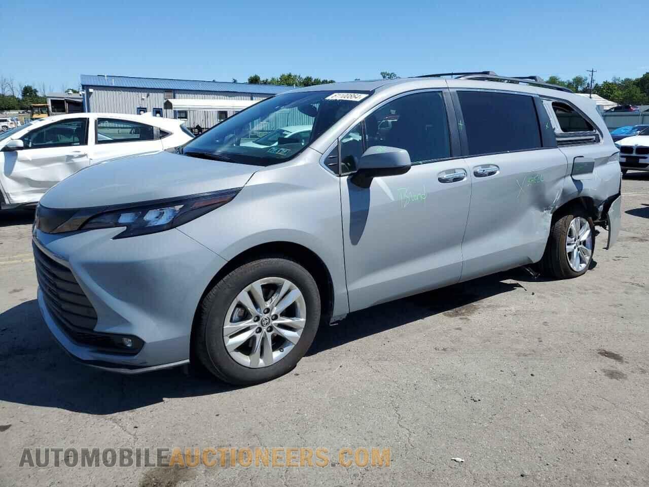 5TDCSKFC6PS105461 TOYOTA SIENNA 2023
