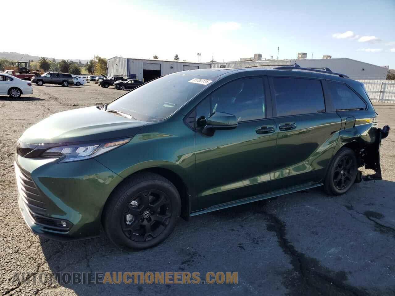 5TDCSKFC7SS180081 TOYOTA SIENNA 2025