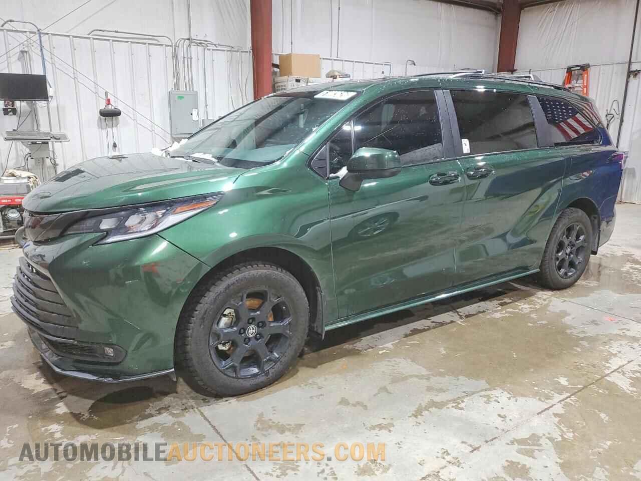 5TDCSKFC8SS189162 TOYOTA SIENNA 2025