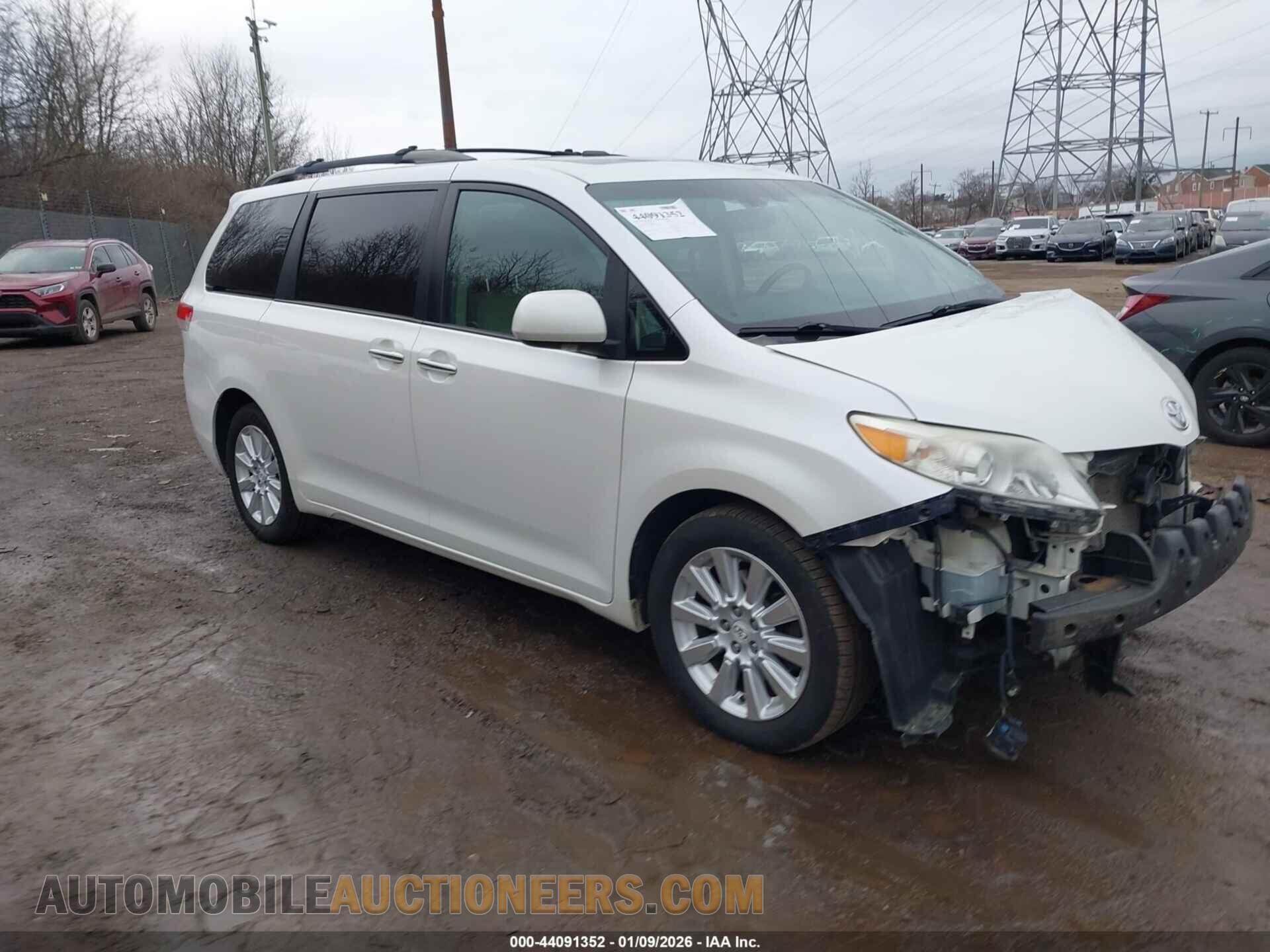 5TDDK3DC2CS031849 TOYOTA SIENNA 2012