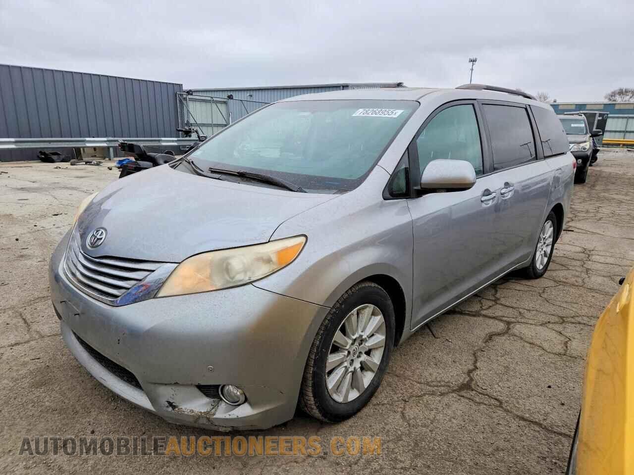 5TDDK3DC2CS043032 TOYOTA SIENNA 2012