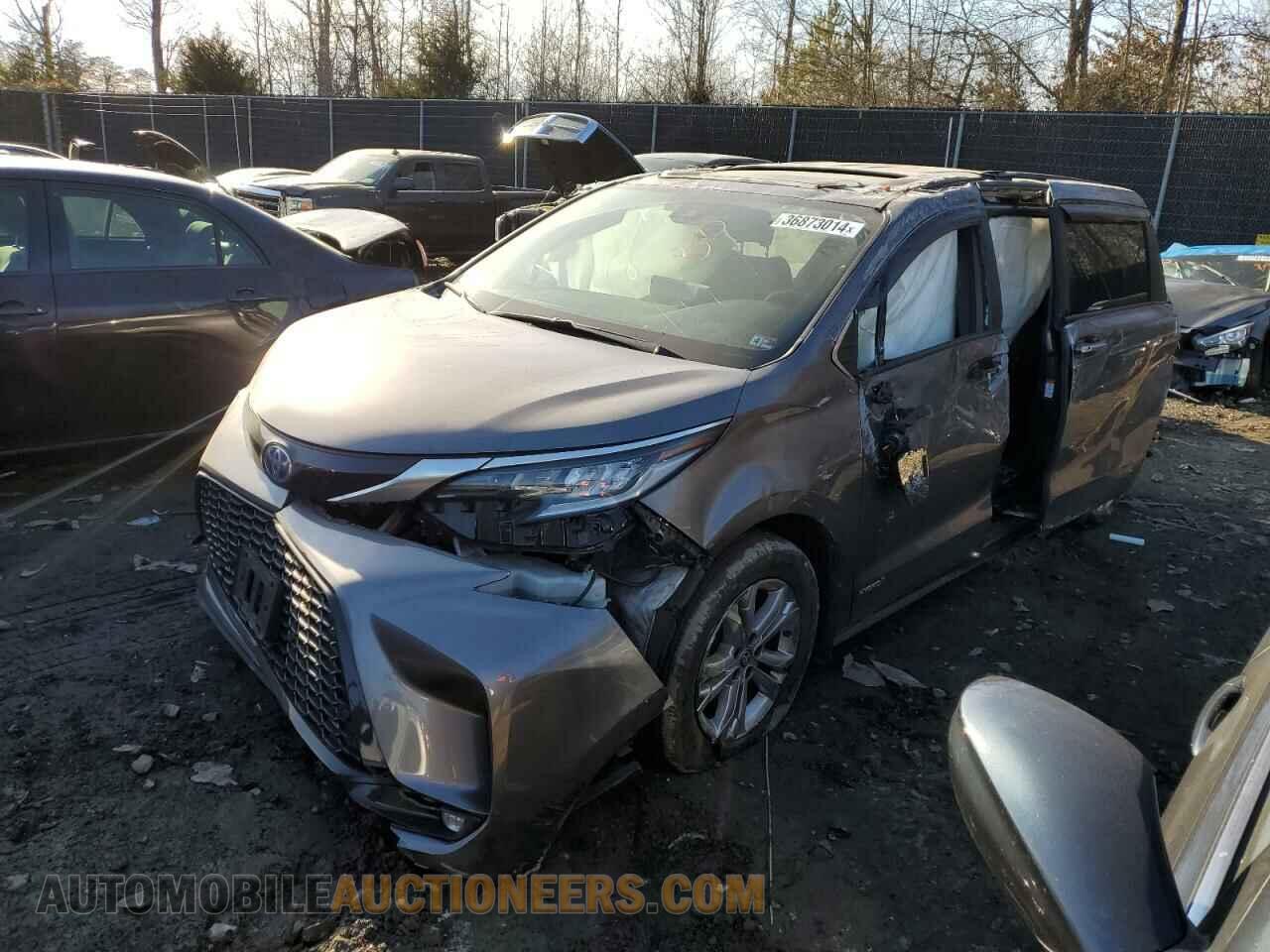 5TDDSKFC3MS003003 TOYOTA SIENNA 2021