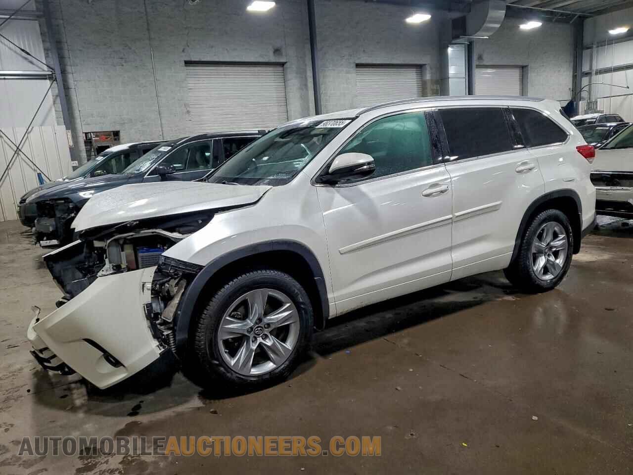 5TDDZRFH2JS803061 TOYOTA HIGHLANDER 2018