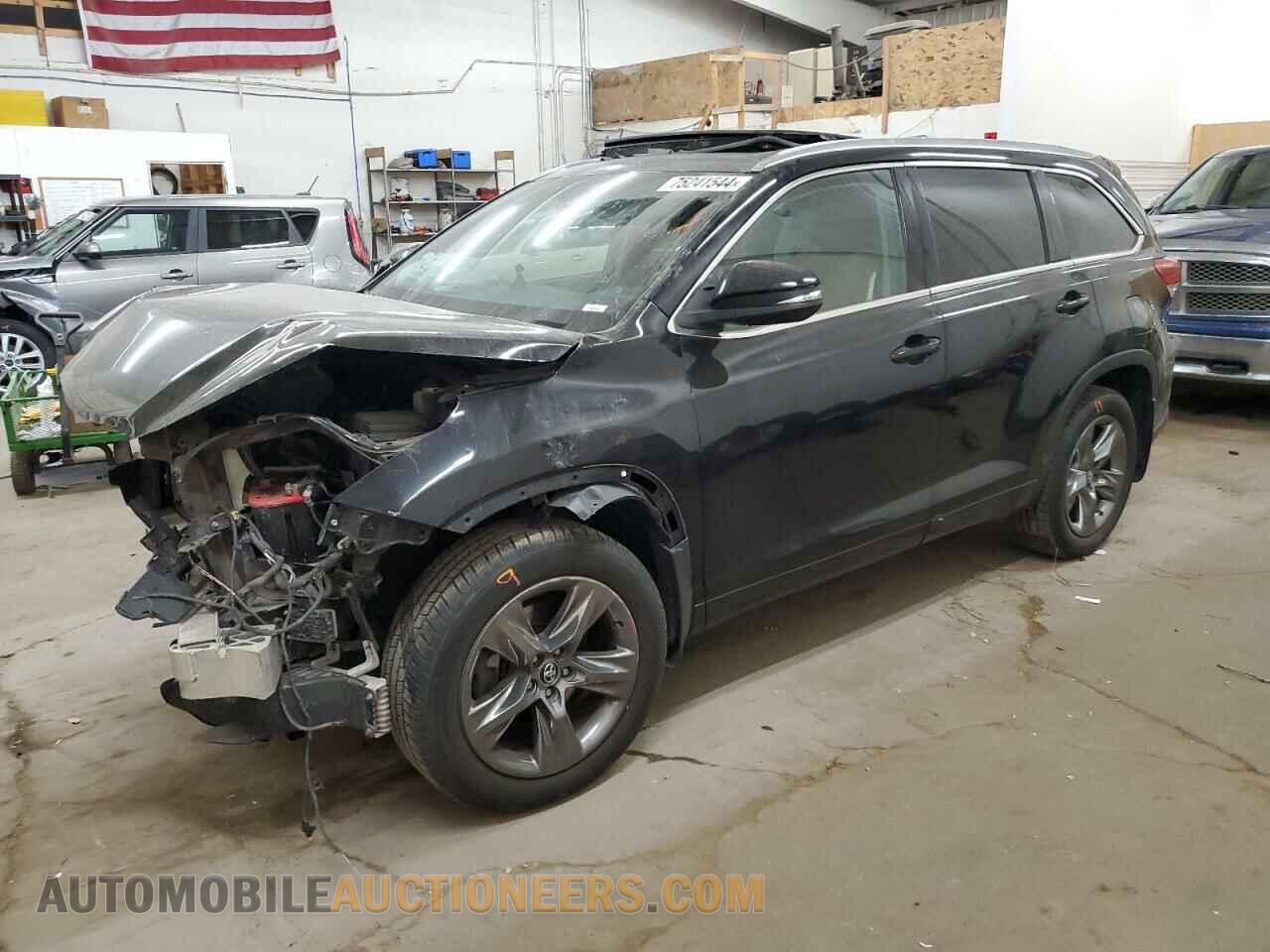 5TDDZRFH3JS802808 TOYOTA HIGHLANDER 2018
