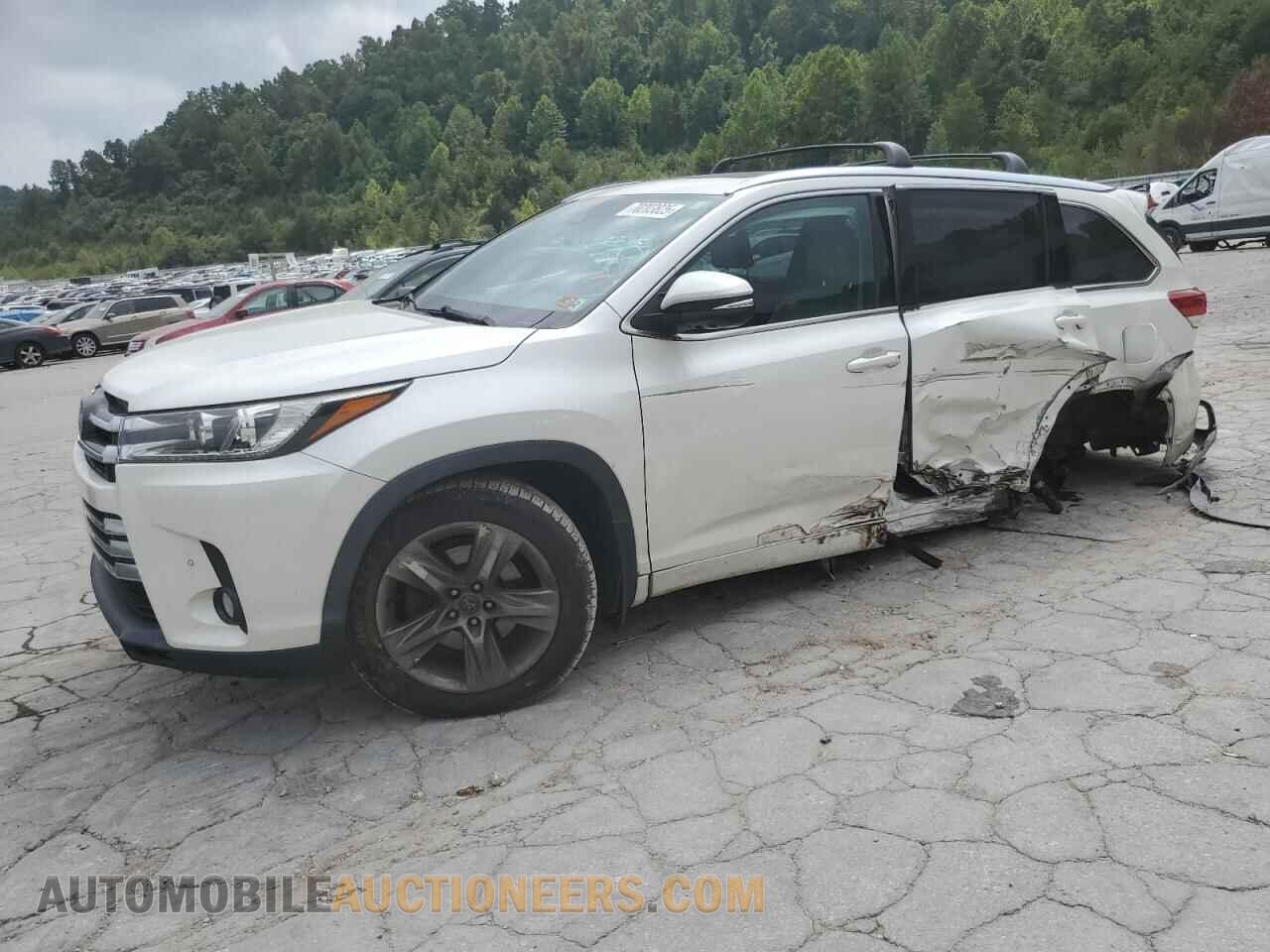 5TDDZRFH3JS843150 TOYOTA HIGHLANDER 2018