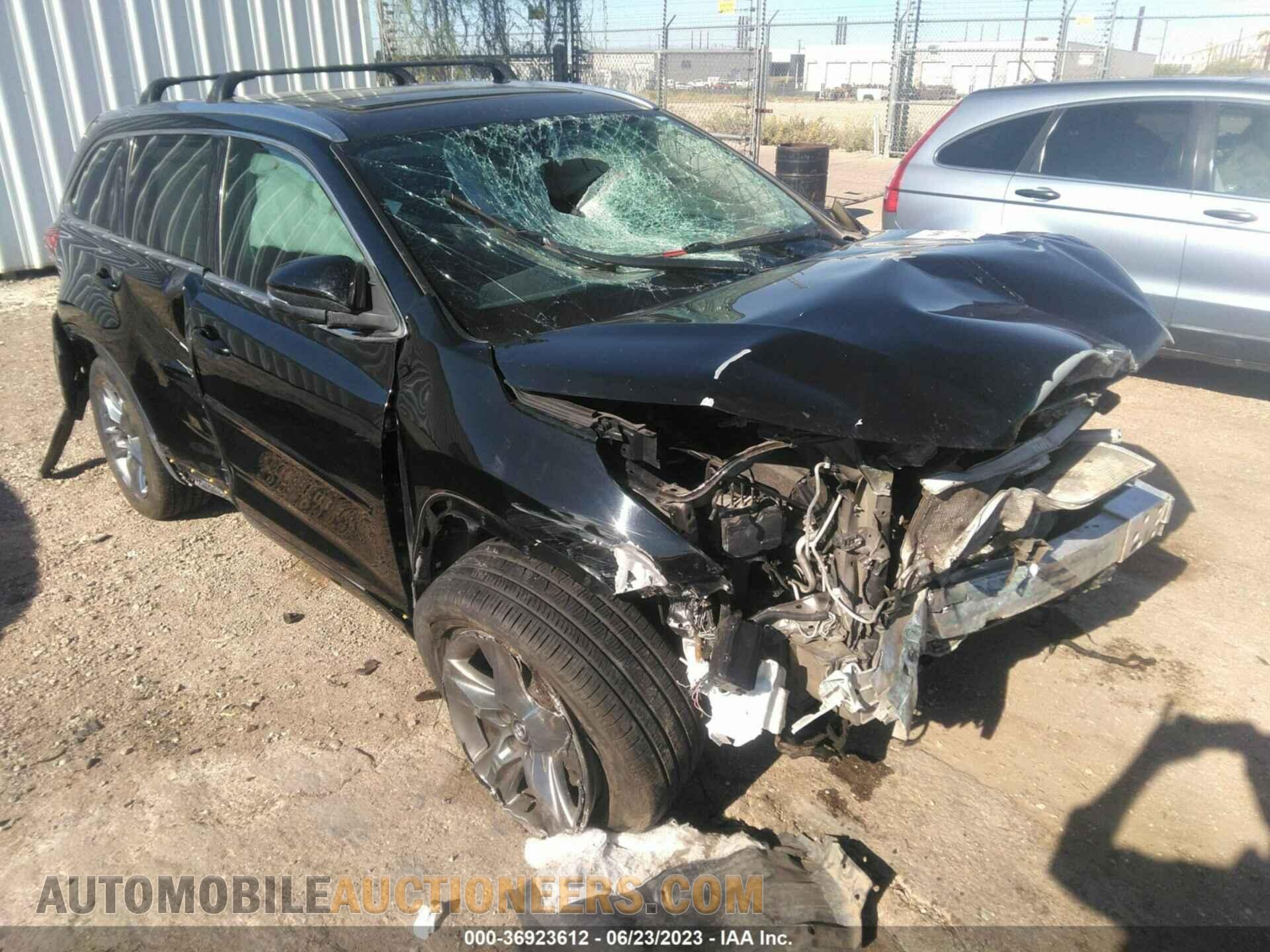 5TDDZRFH3JS869876 TOYOTA HIGHLANDER 2018