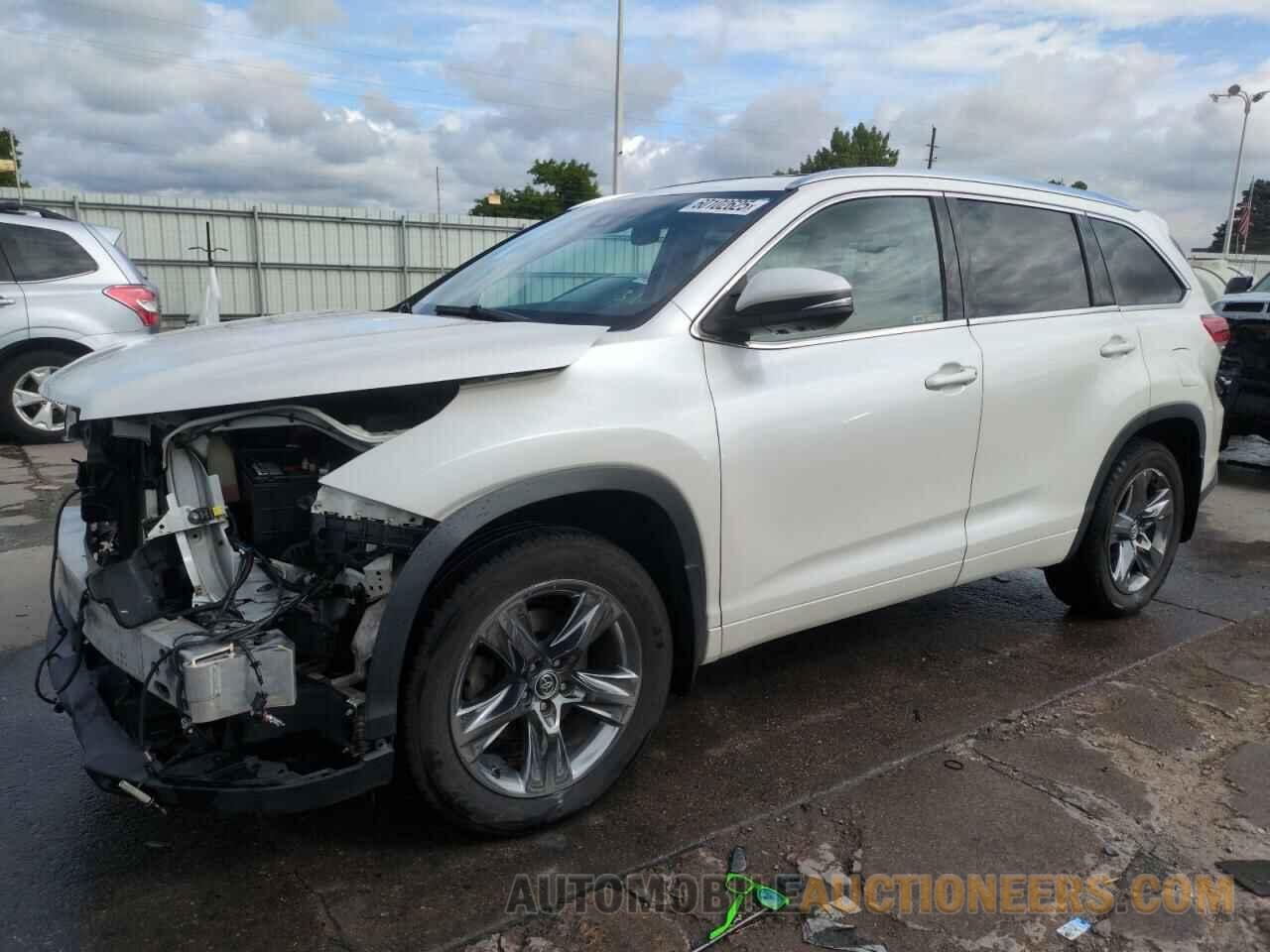 5TDDZRFH5JS830030 TOYOTA HIGHLANDER 2018