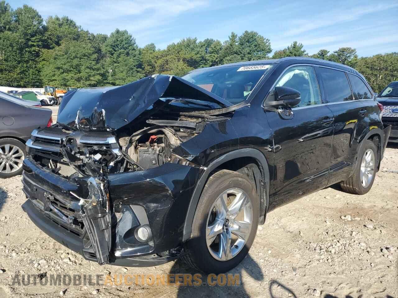 5TDDZRFH6JS860136 TOYOTA HIGHLANDER 2018