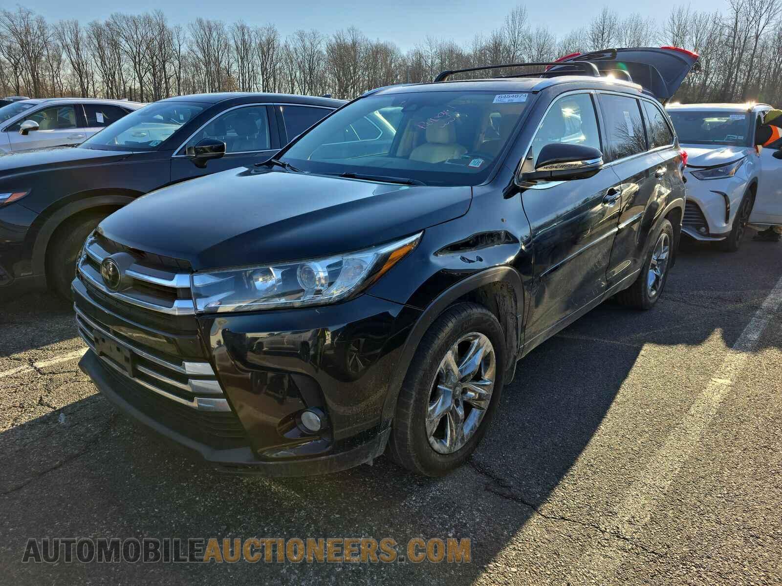 5TDDZRFH6JS864932 Toyota Highlander 2018