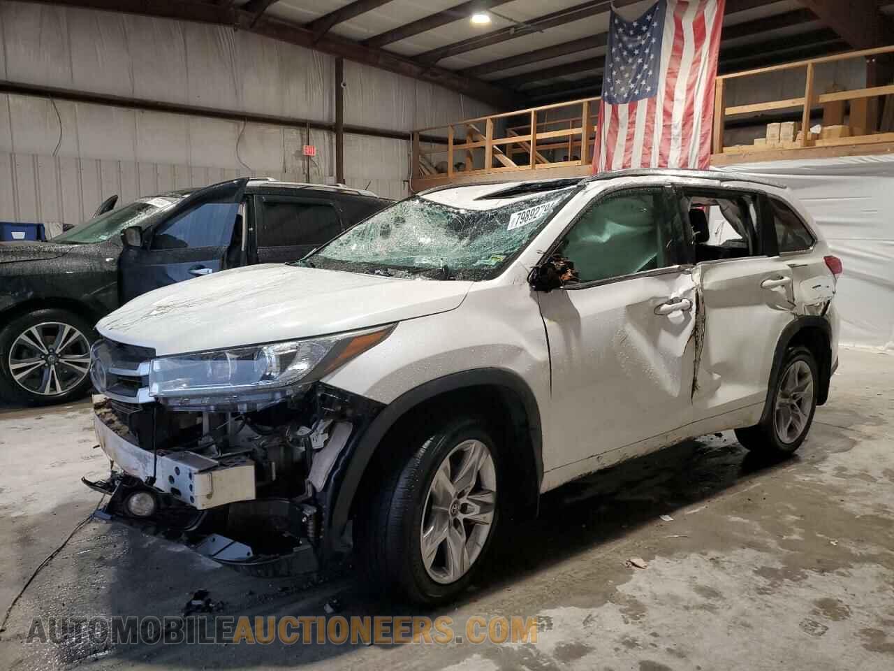5TDDZRFH7JS855849 TOYOTA HIGHLANDER 2018
