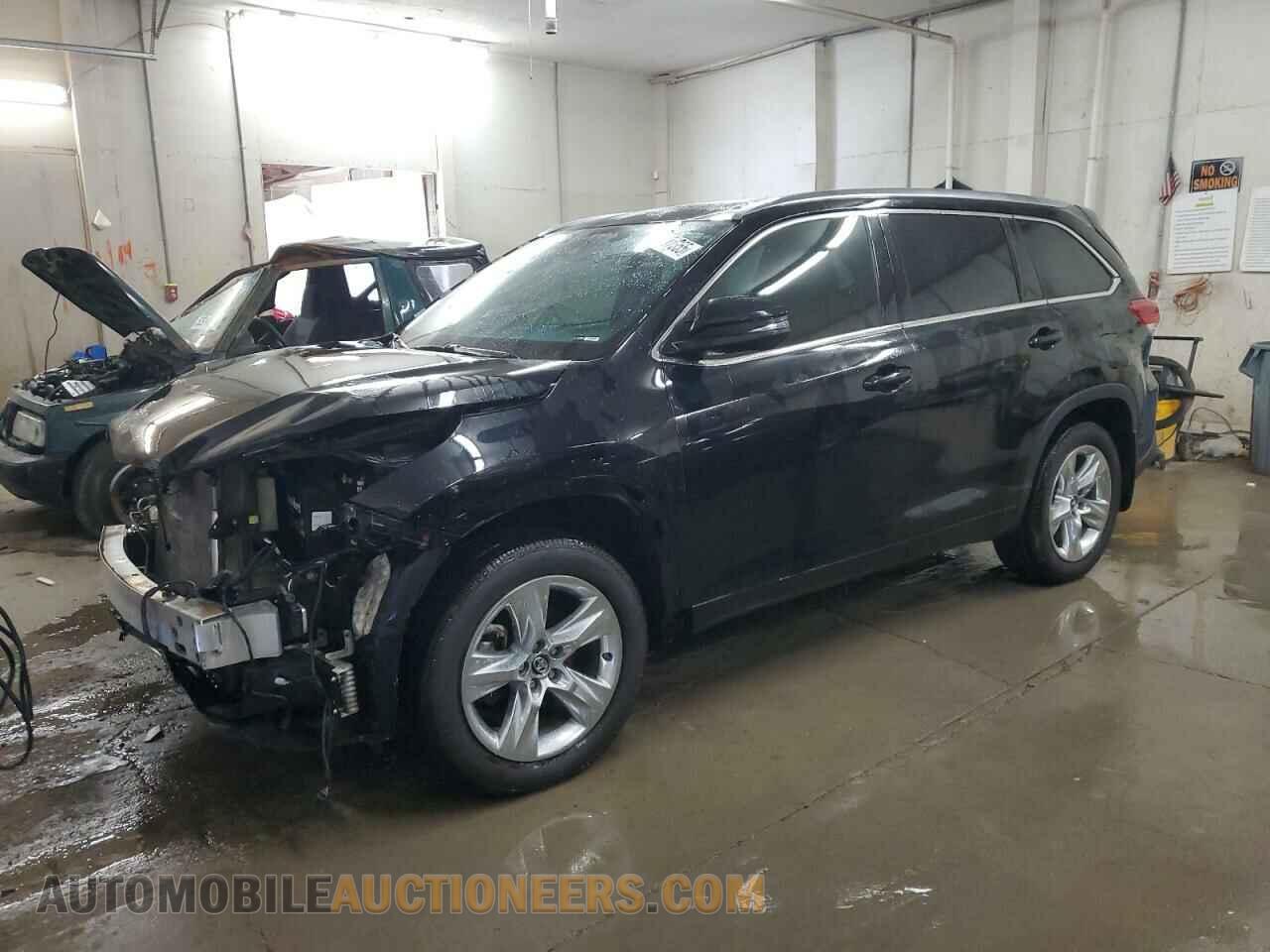 5TDDZRFH8JS912835 TOYOTA HIGHLANDER 2018
