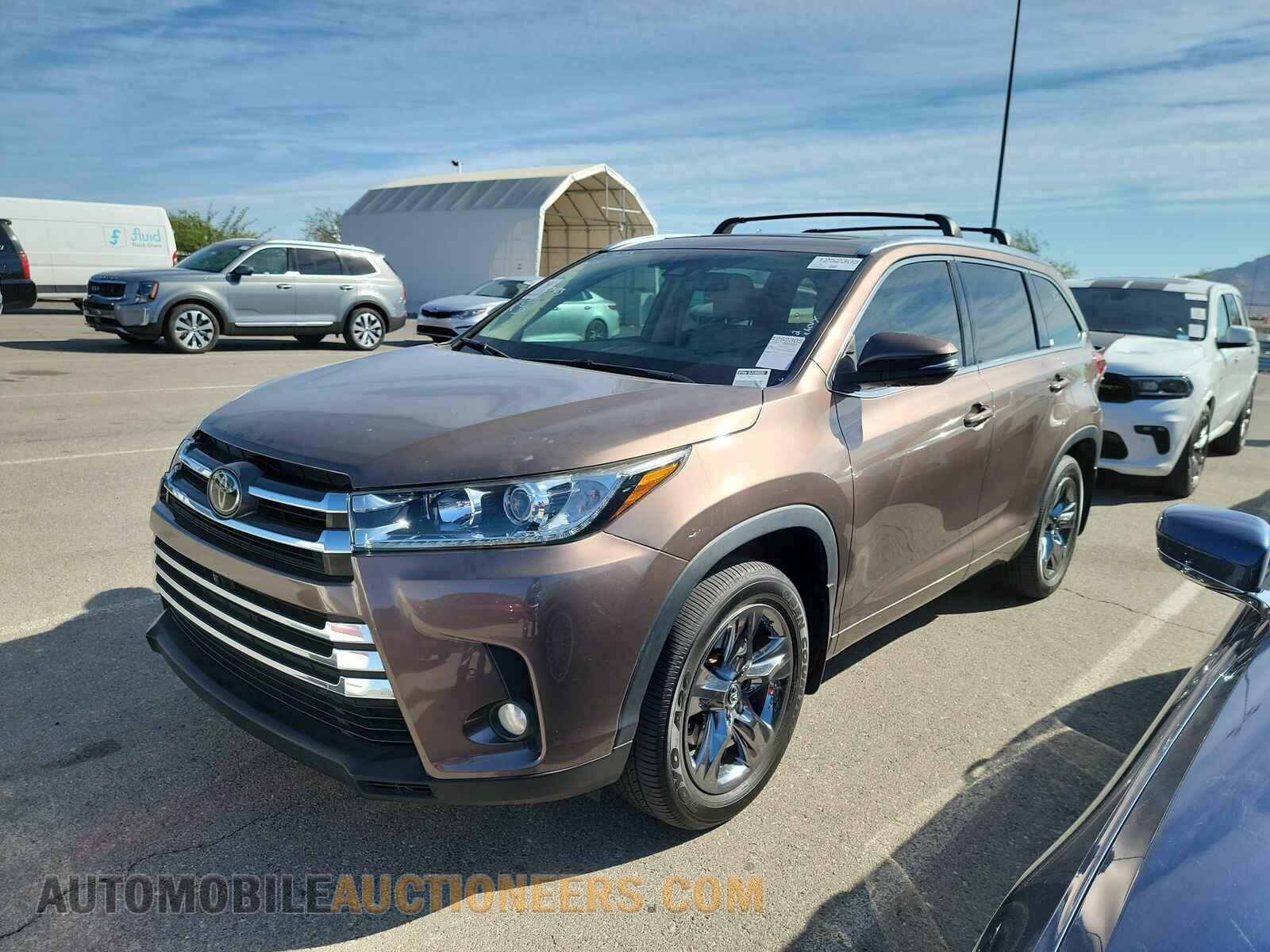 5TDDZRFH9JS856596 Toyota Highlander 2018