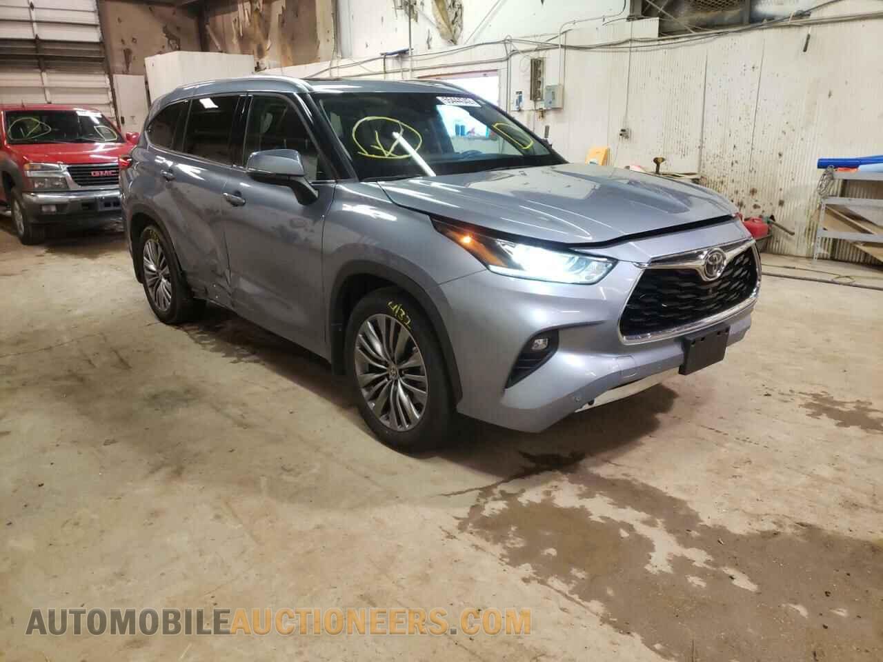 5TDFZRBH2LS015592 TOYOTA HIGHLANDER 2020