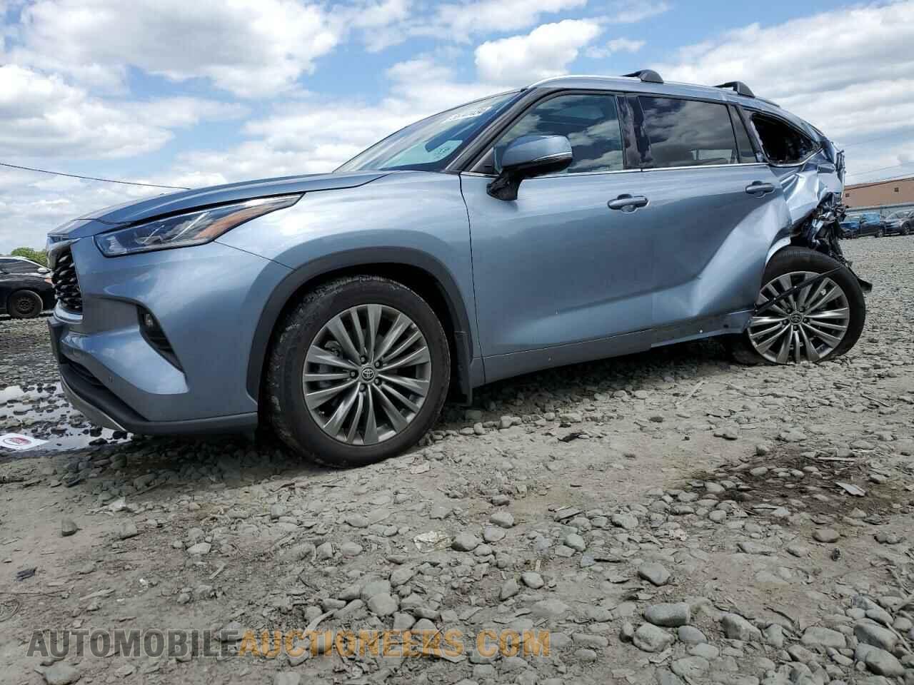 5TDFZRBH5NS205129 TOYOTA HIGHLANDER 2022