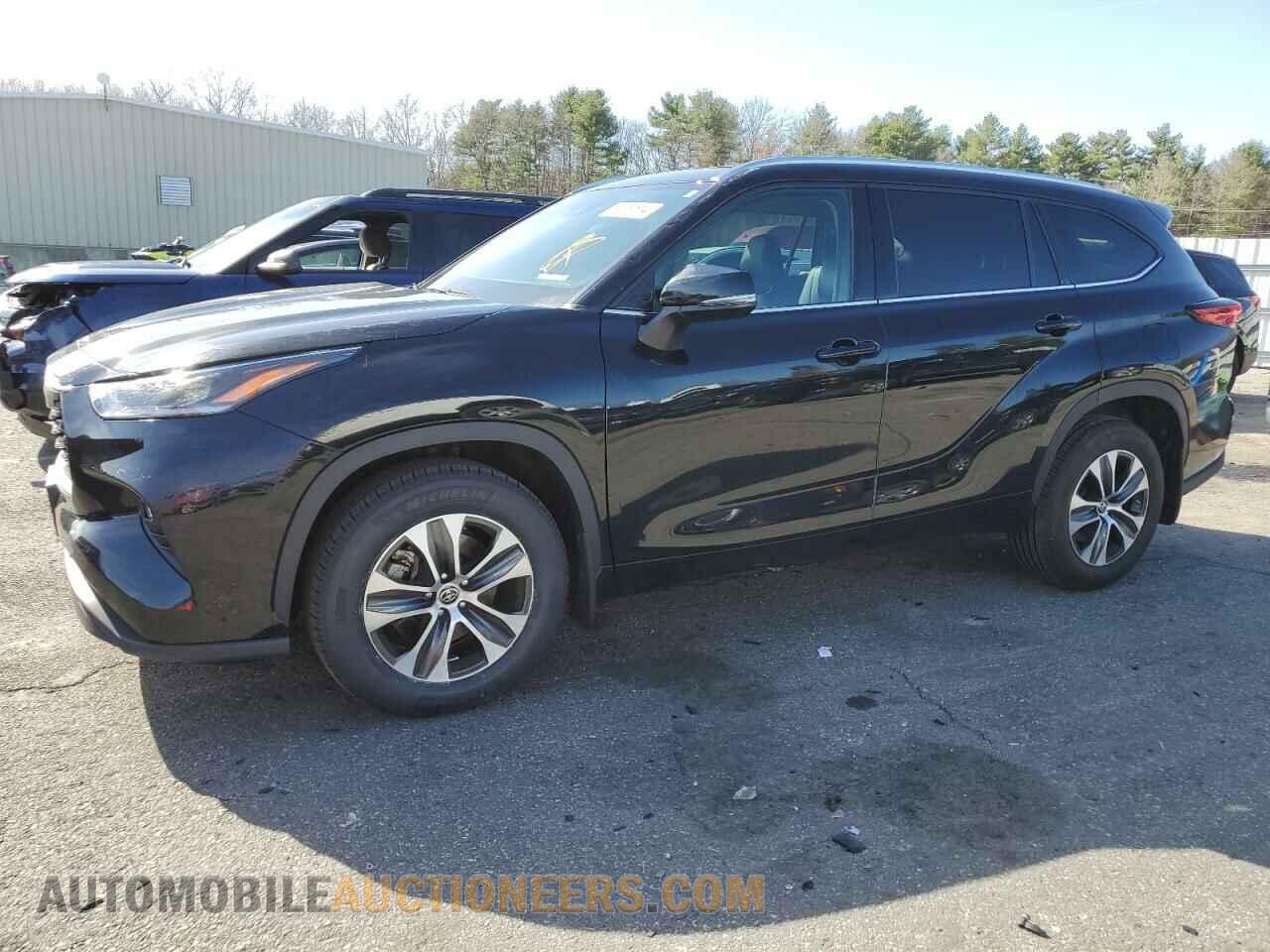 5TDGZRBH6MS157708 TOYOTA HIGHLANDER 2021