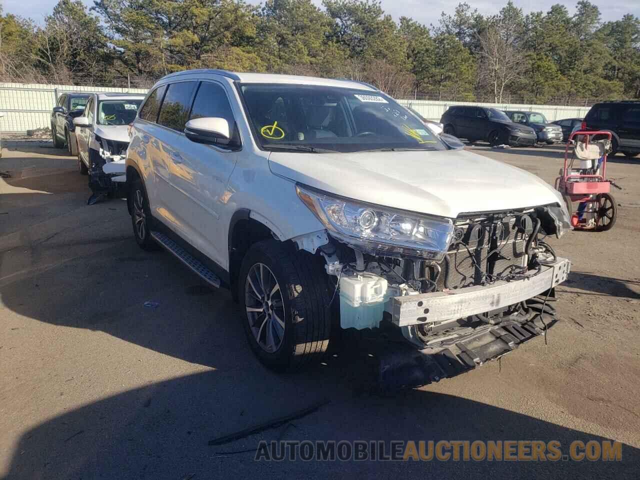 5TDJGRFH1KS057213 TOYOTA HIGHLANDER 2019