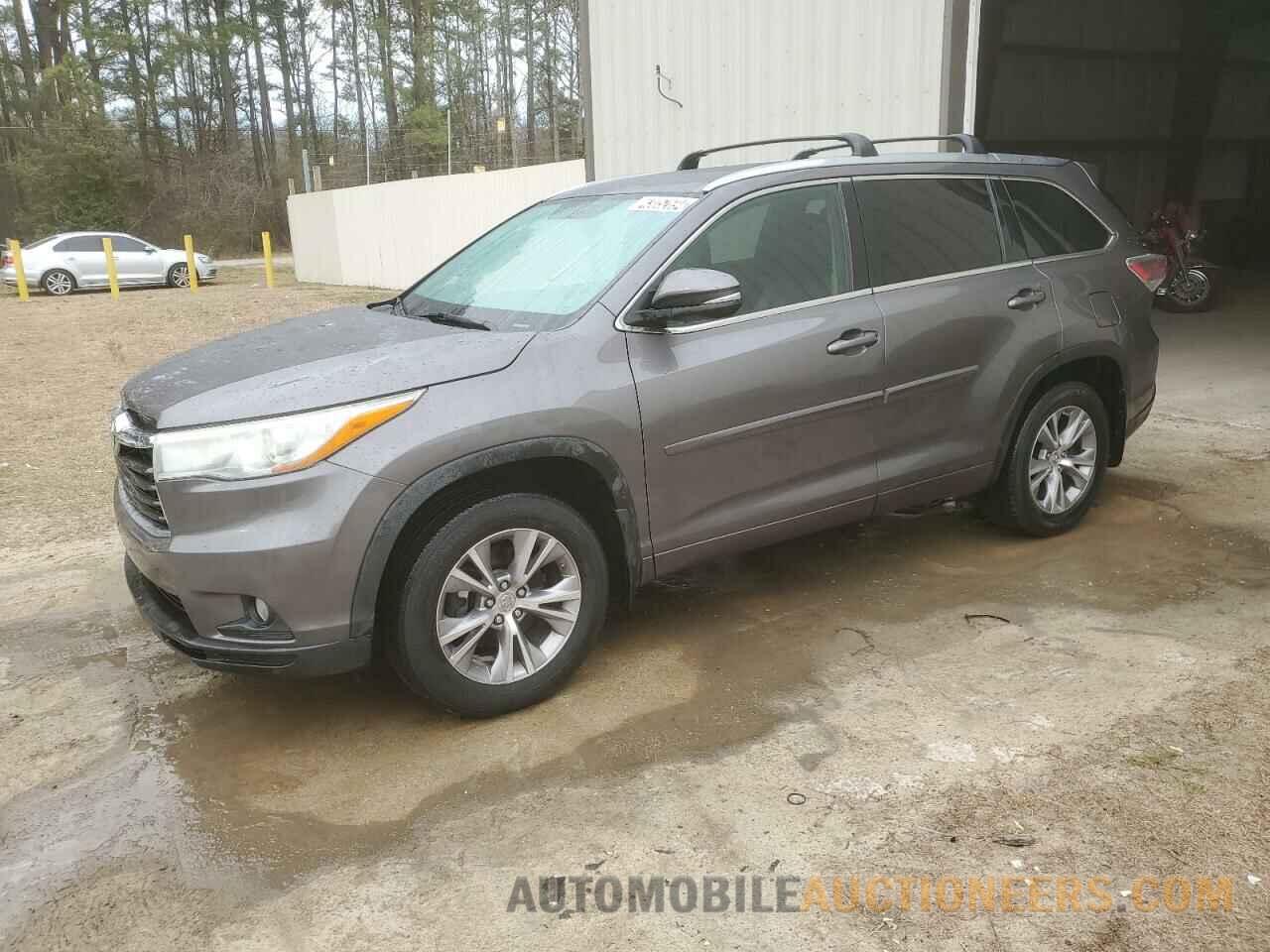 5TDJKRFHXFS200941 TOYOTA HIGHLANDER 2015