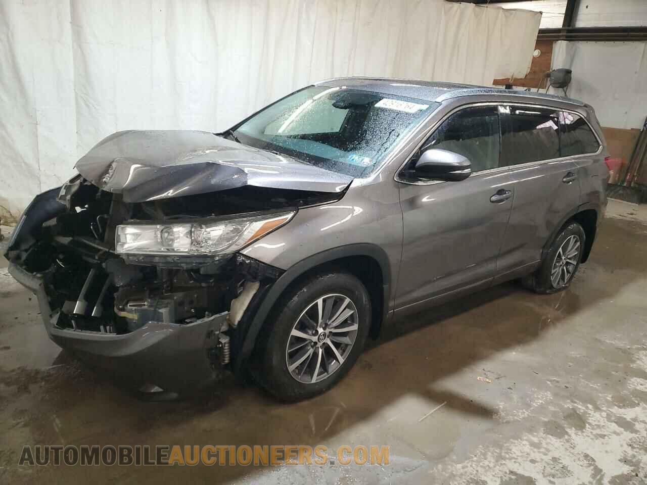 5TDJZRFH0JS545495 TOYOTA HIGHLANDER 2018