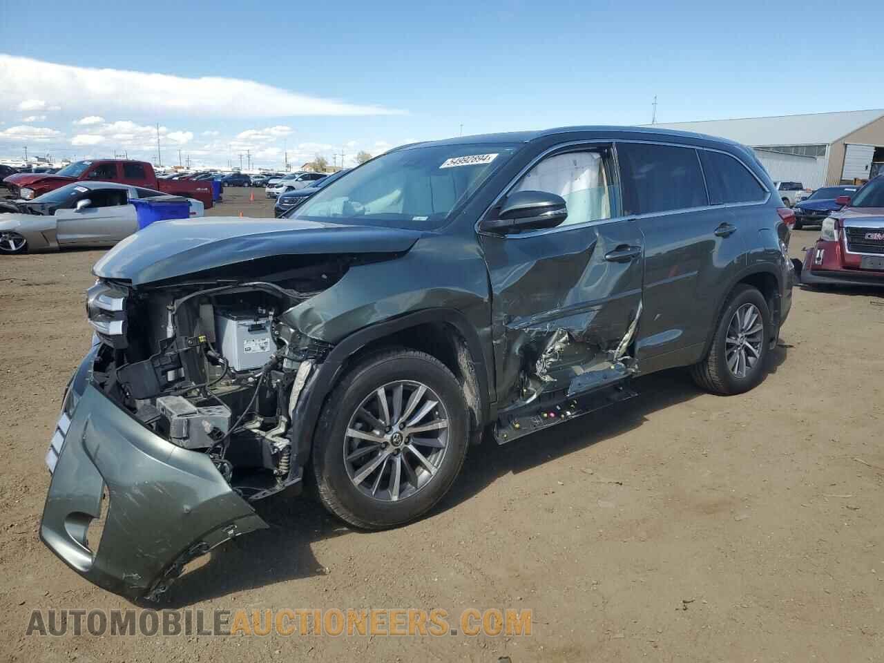 5TDJZRFH0JS900357 TOYOTA HIGHLANDER 2018