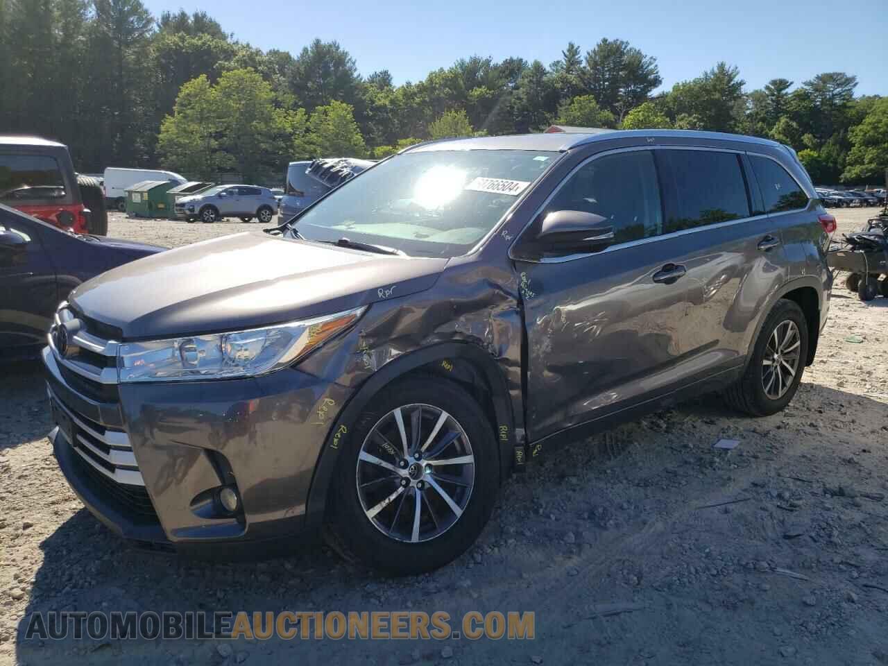 5TDJZRFH1JS898103 TOYOTA HIGHLANDER 2018