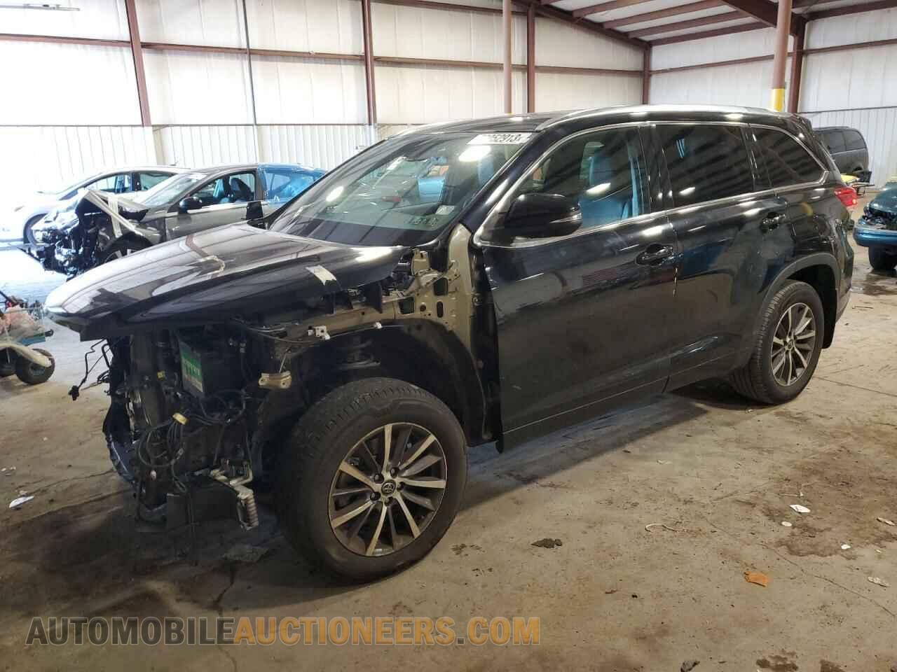 5TDJZRFH2JS497207 TOYOTA HIGHLANDER 2018