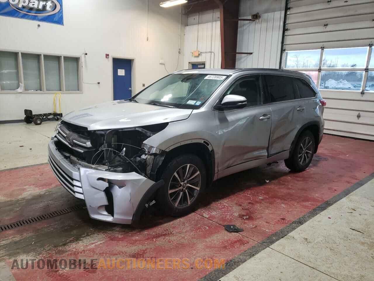 5TDJZRFH2JS548897 TOYOTA HIGHLANDER 2018