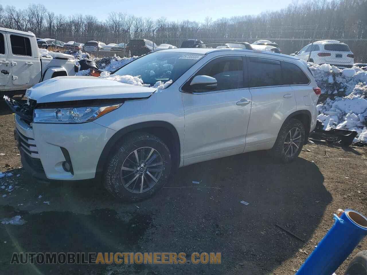 5TDJZRFH2JS803824 TOYOTA HIGHLANDER 2018
