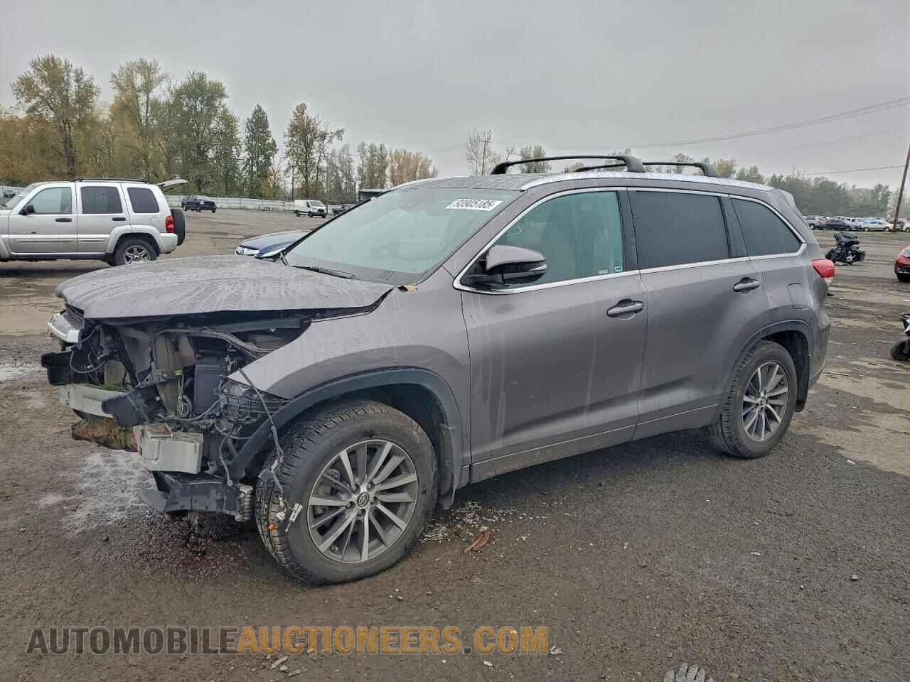 5TDJZRFH2JS818601 TOYOTA HIGHLANDER 2018