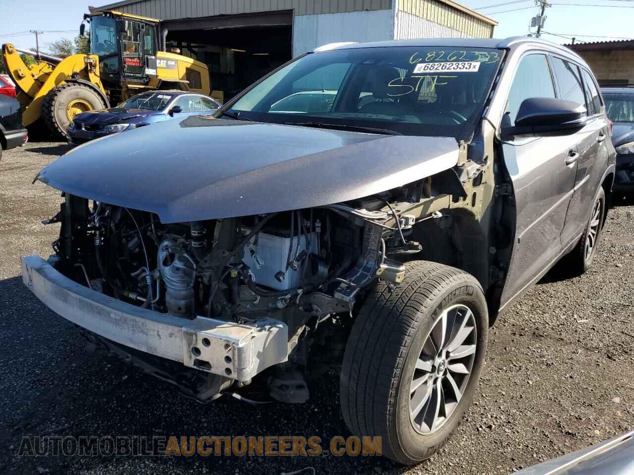 5TDJZRFH2JS830666 TOYOTA HIGHLANDER 2018