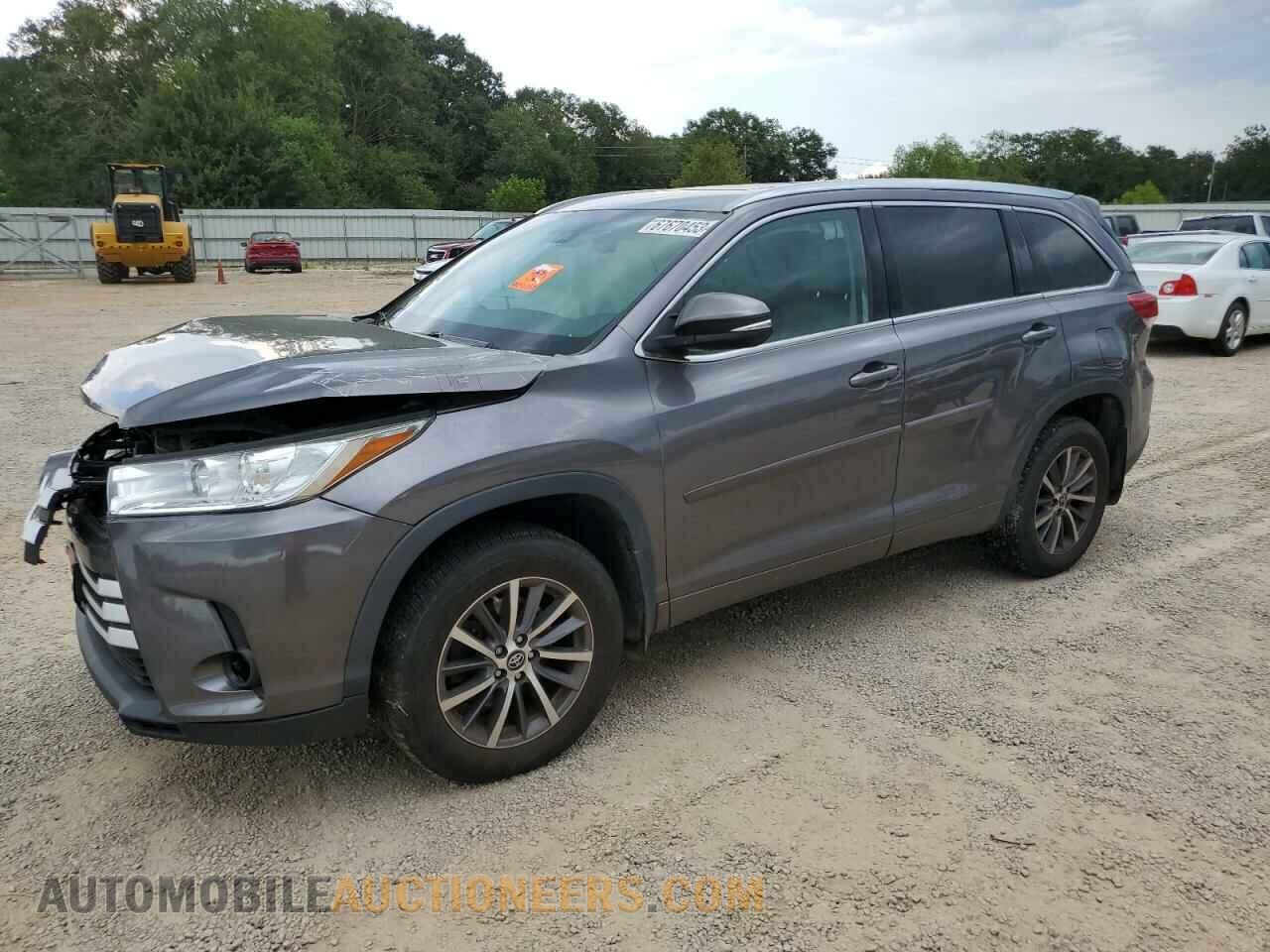 5TDJZRFH3JS806988 TOYOTA HIGHLANDER 2018