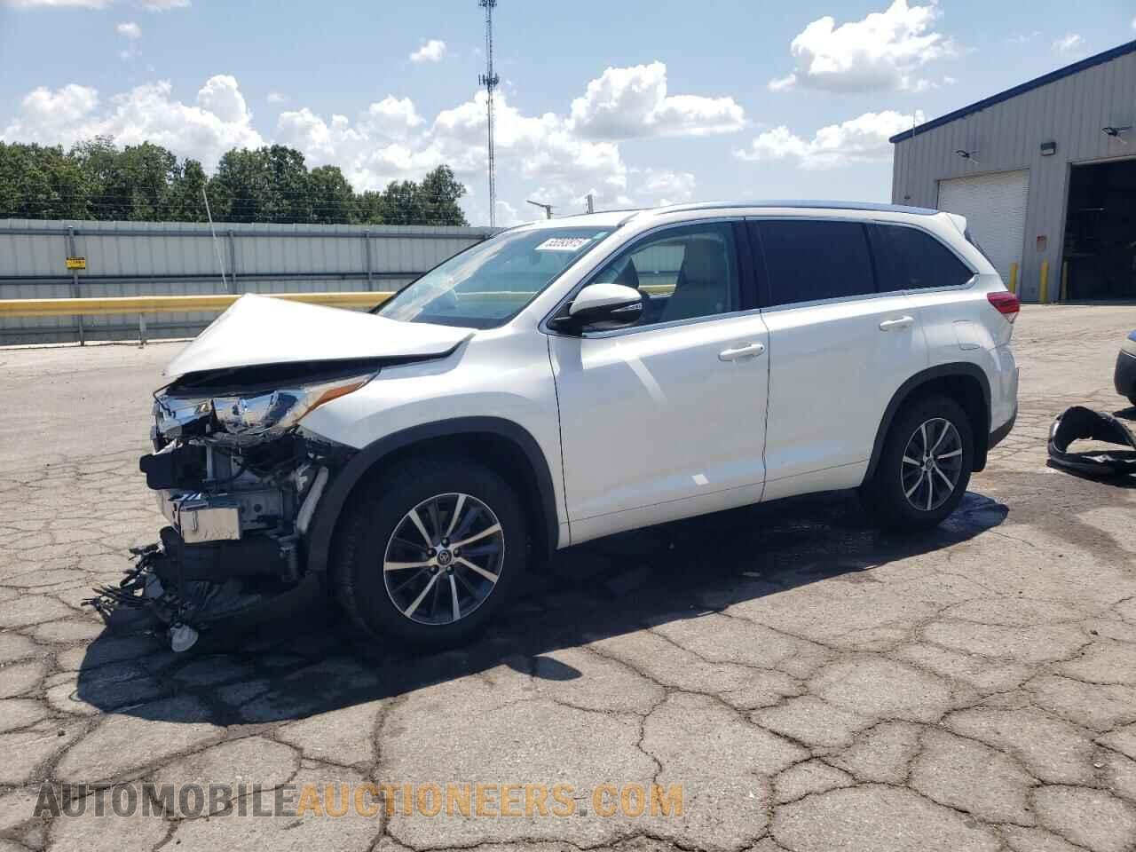 5TDJZRFH3JS855320 TOYOTA HIGHLANDER 2018