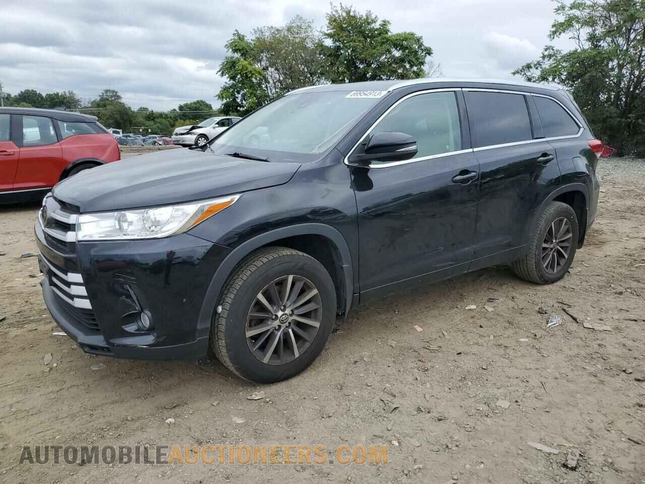 5TDJZRFH3JS856130 TOYOTA HIGHLANDER 2018