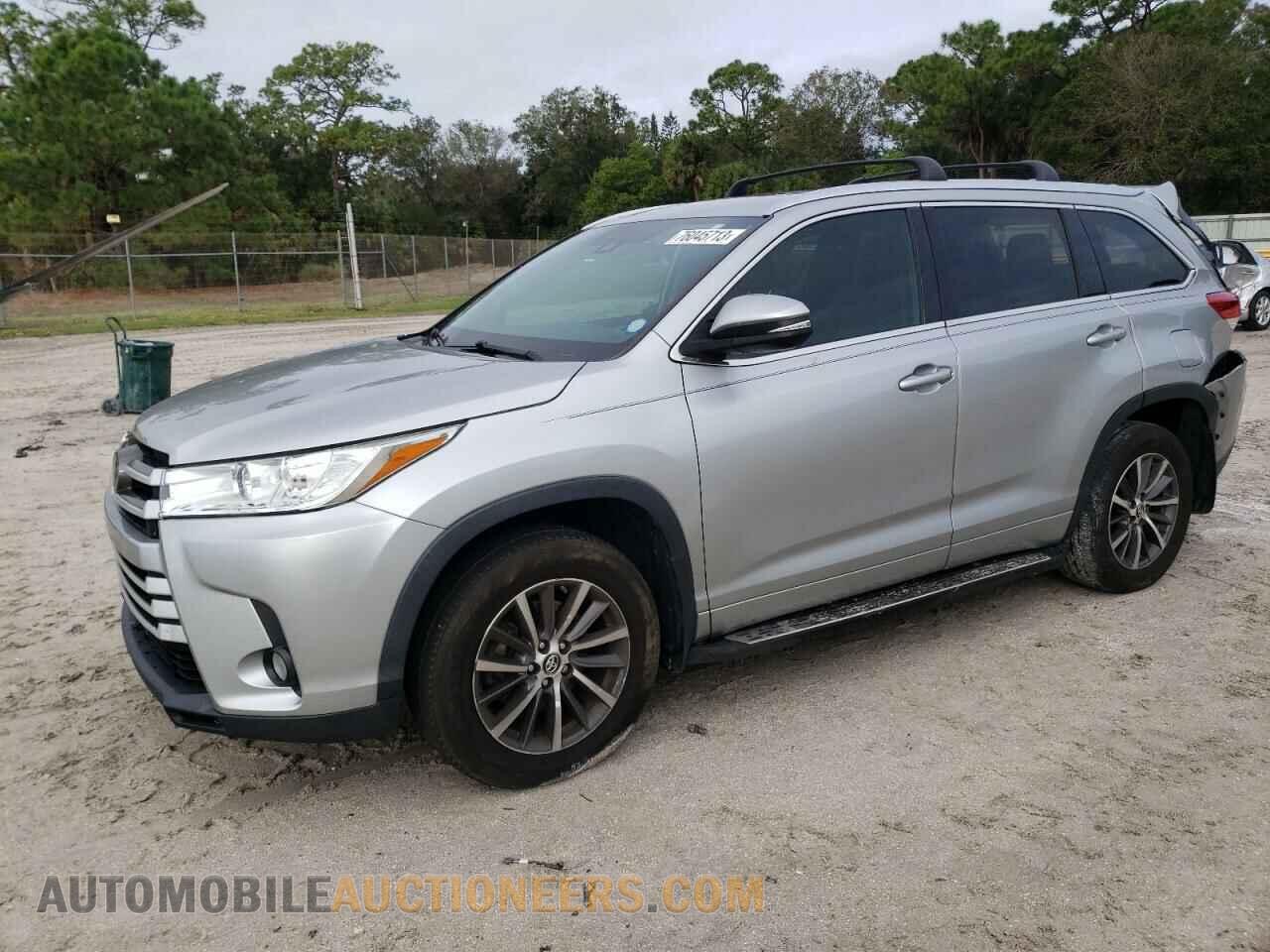 5TDJZRFH4JS820446 TOYOTA HIGHLANDER 2018