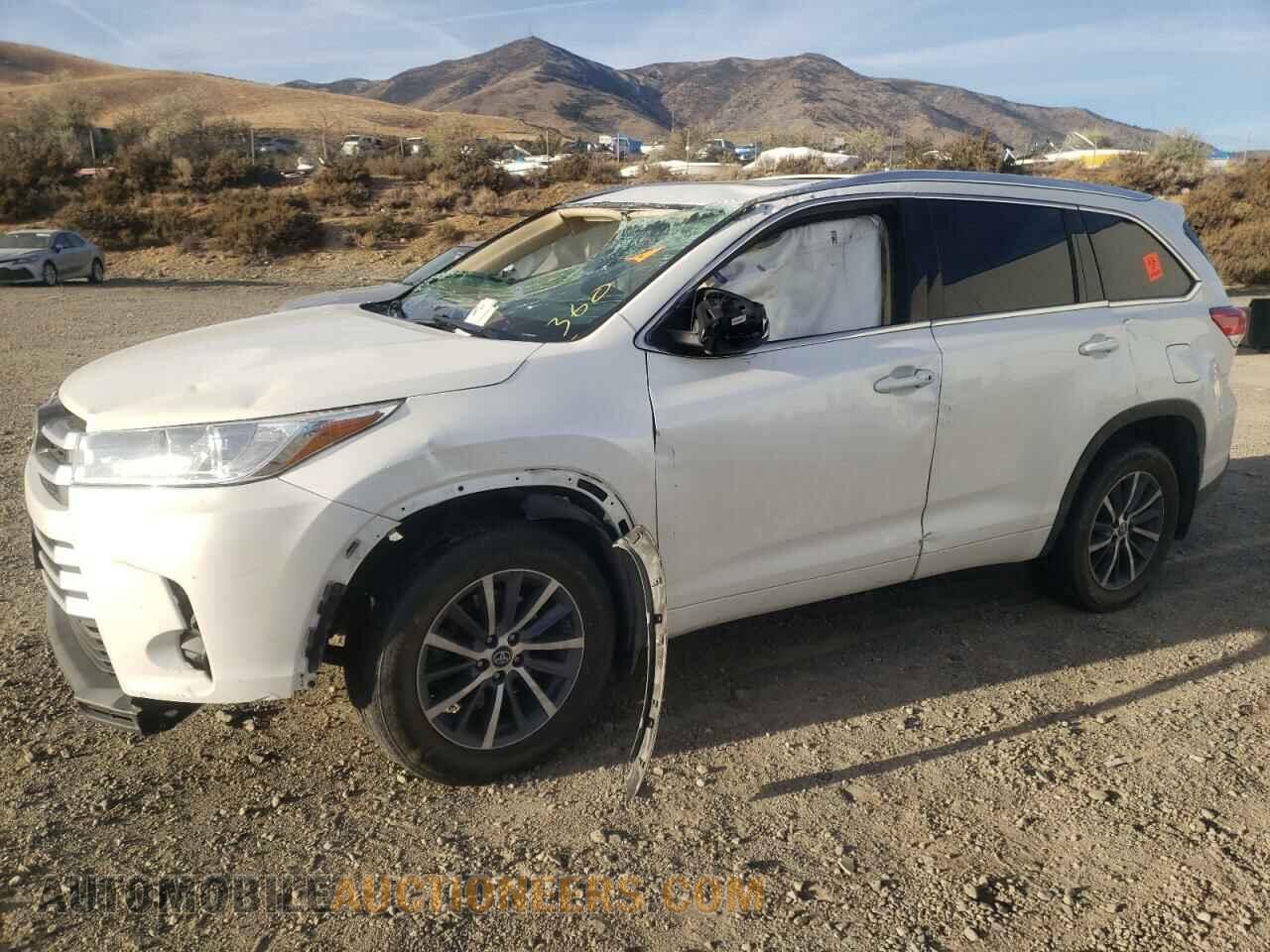5TDJZRFH4JS847310 TOYOTA HIGHLANDER 2018