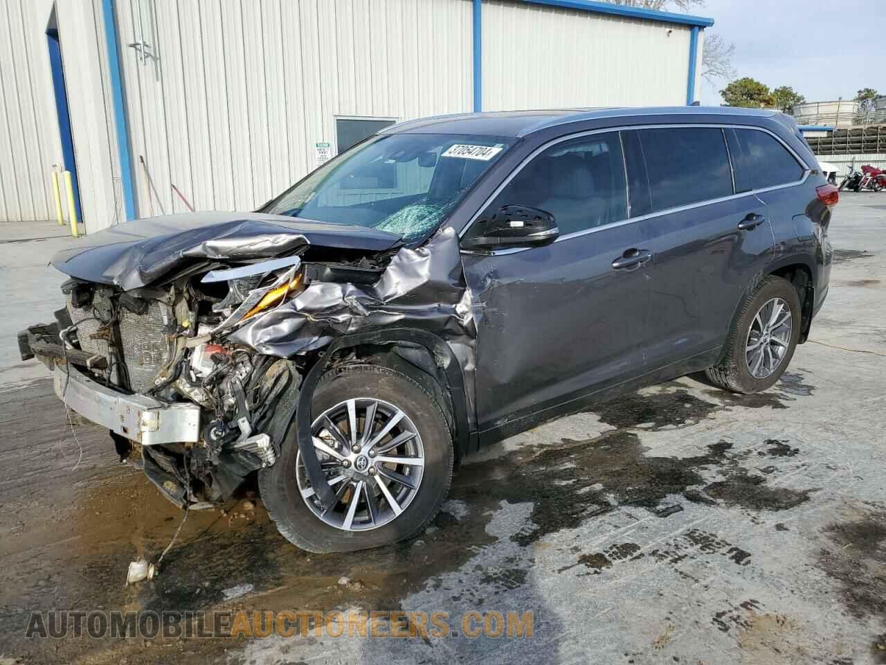 5TDJZRFH5JS545167 TOYOTA HIGHLANDER 2018
