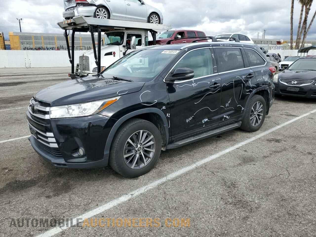 5TDJZRFH7JS548331 TOYOTA HIGHLANDER 2018