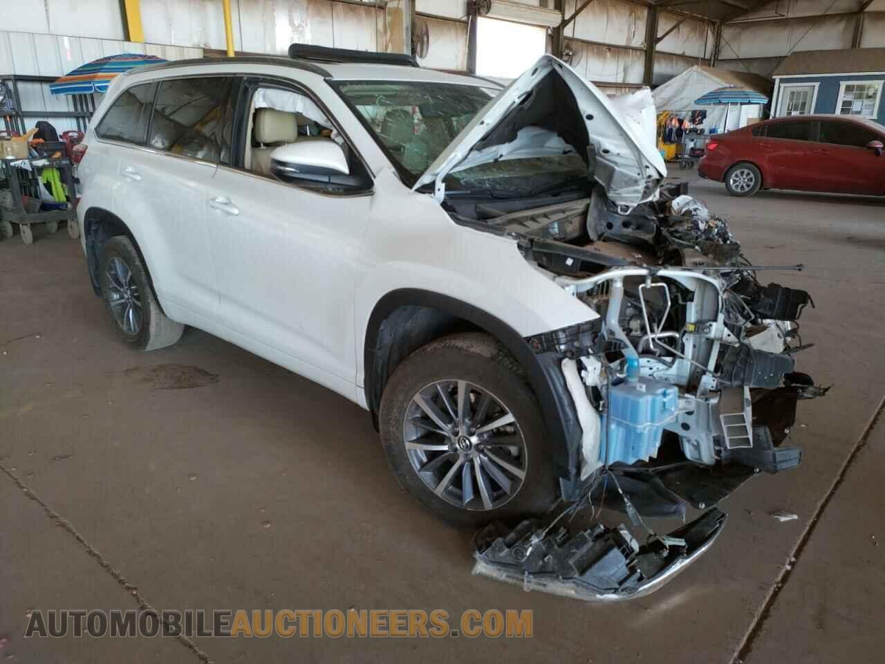 5TDJZRFH7JS800482 TOYOTA HIGHLANDER 2018