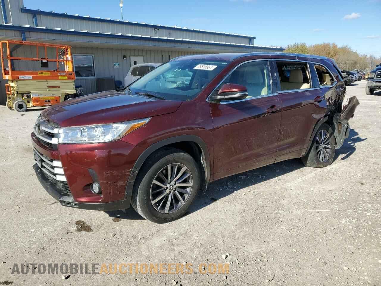 5TDJZRFH7JS843199 TOYOTA HIGHLANDER 2018