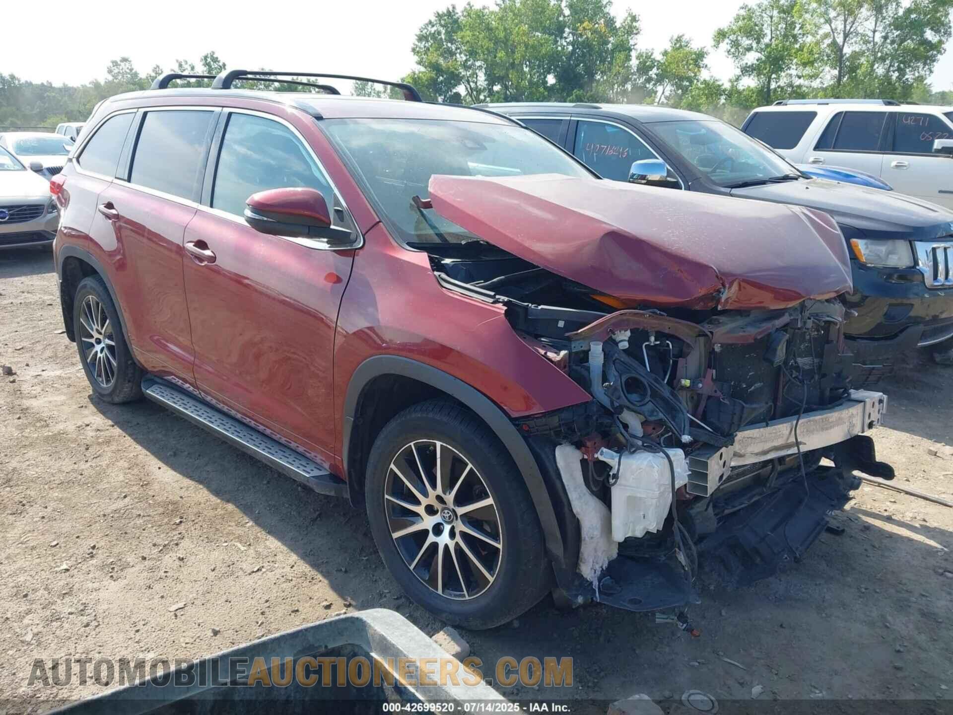5TDJZRFH8JS807621 TOYOTA HIGHLANDER 2018