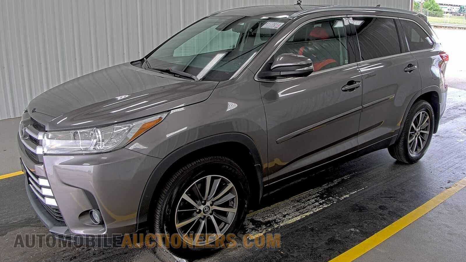 5TDJZRFH8JS898521 Toyota Highlander 2018