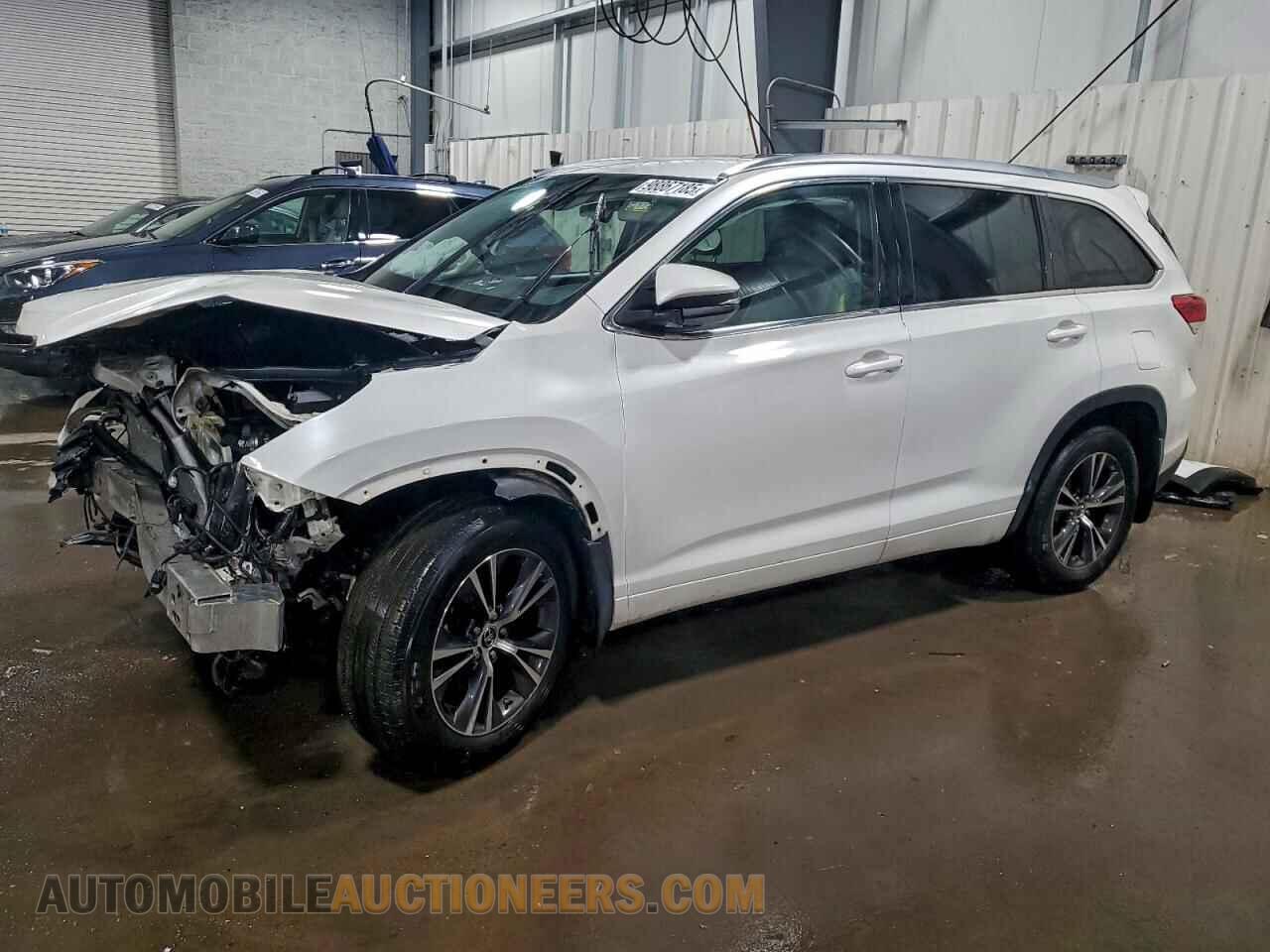 5TDJZRFH9JS527643 TOYOTA HIGHLANDER 2018