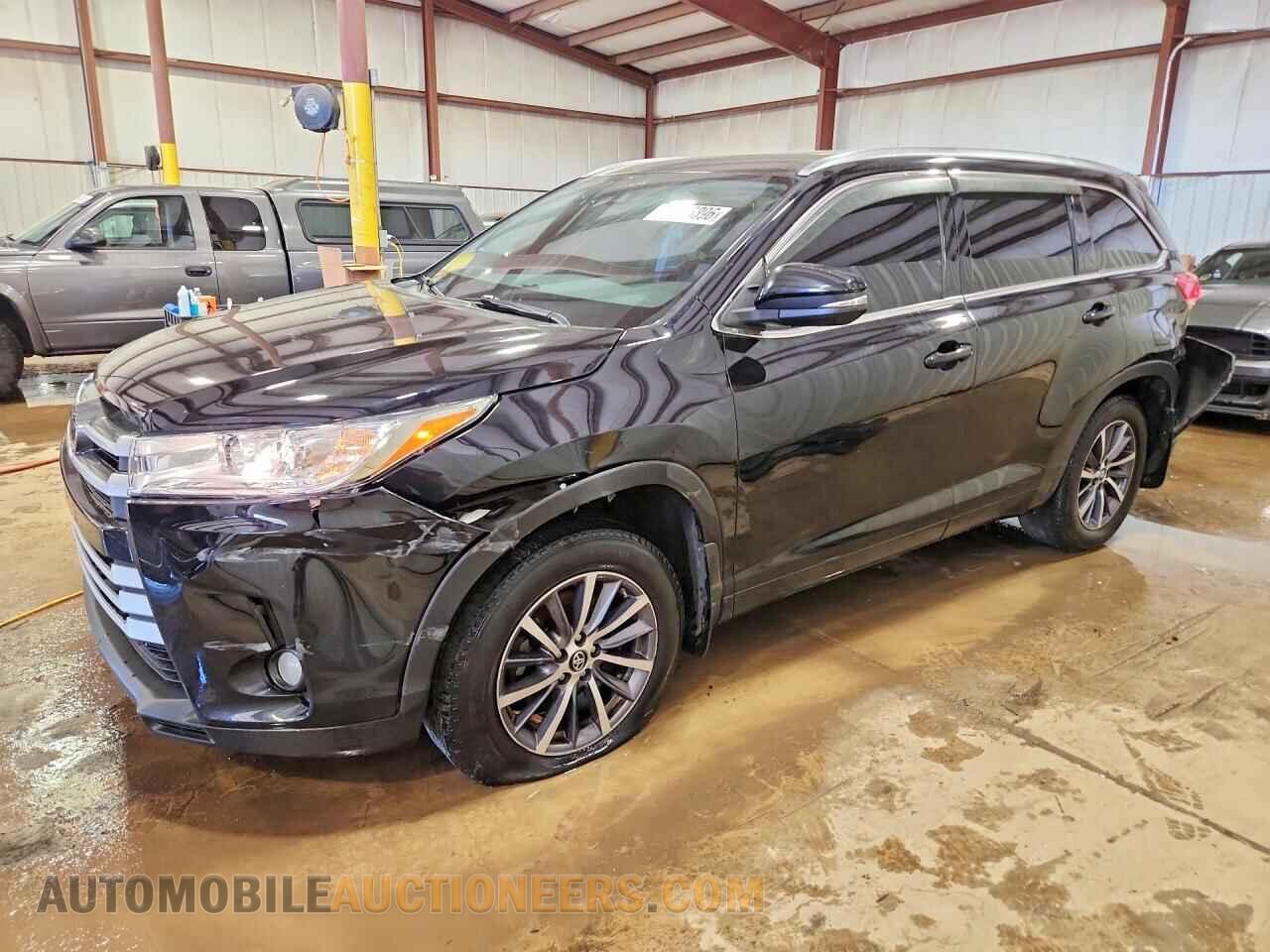 5TDJZRFH9JS803769 TOYOTA HIGHLANDER 2018