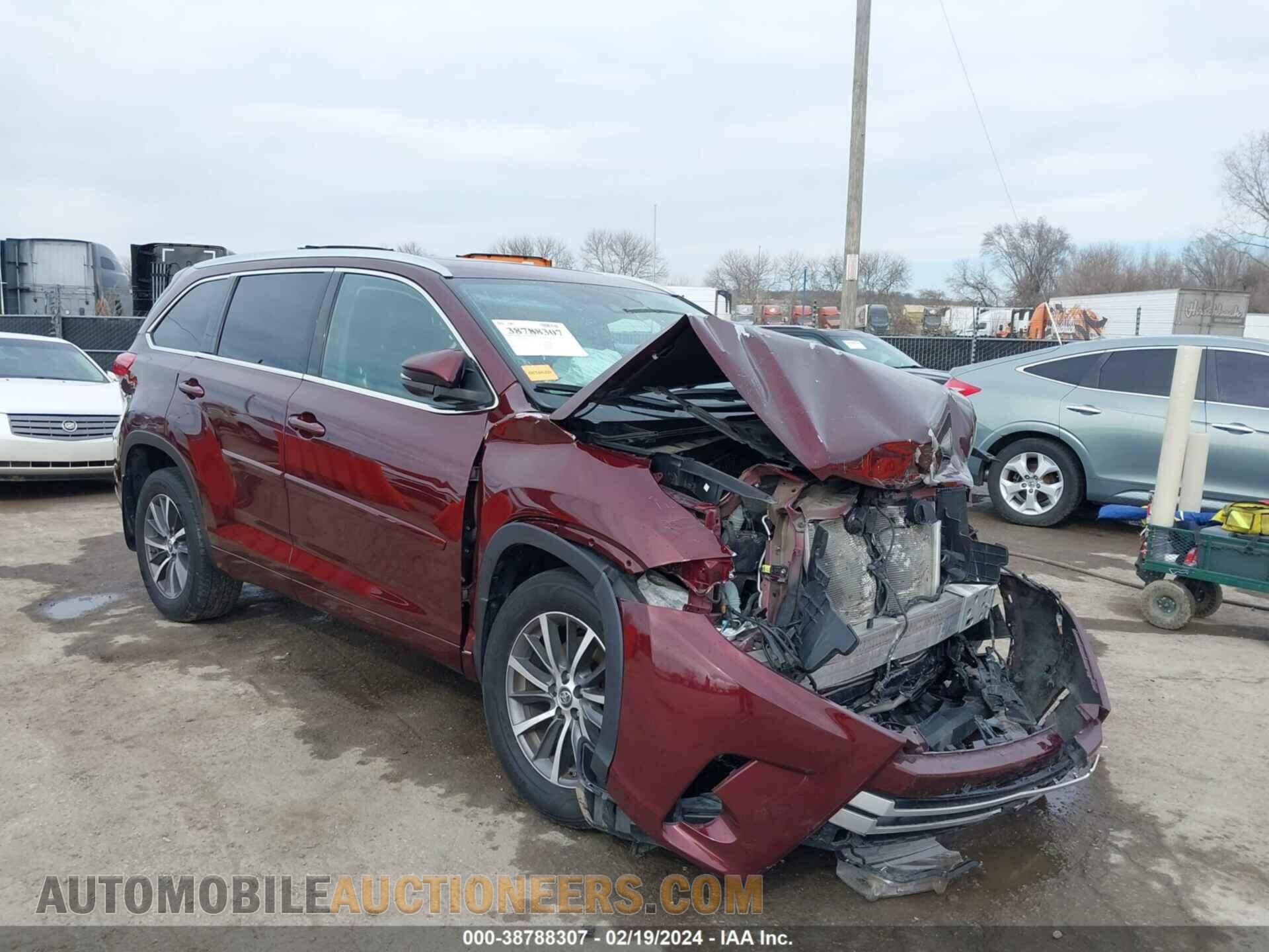 5TDJZRFH9JS840014 TOYOTA HIGHLANDER 2018